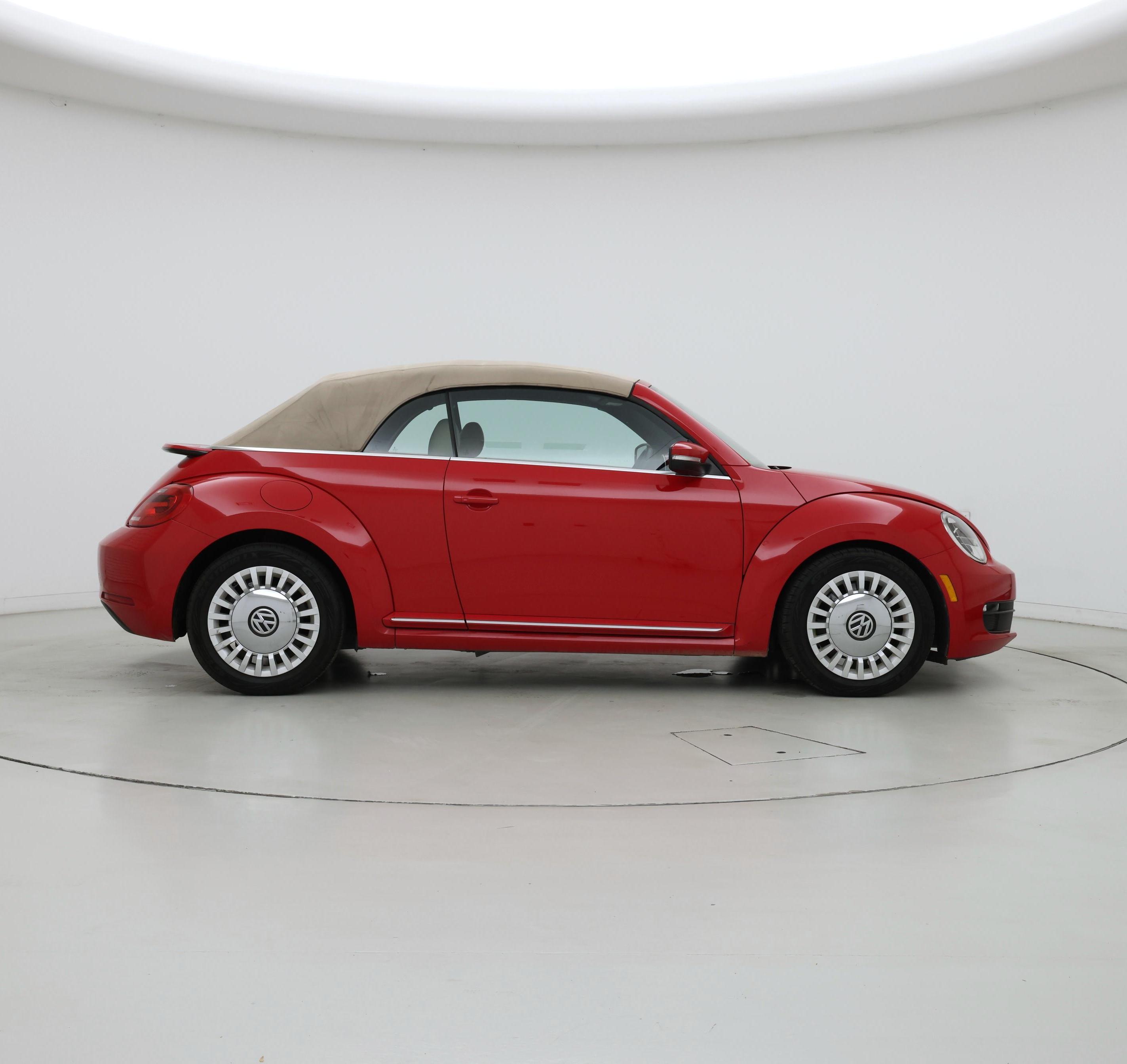 Thumbnail: 2015 Volkswagen Beetle - 7