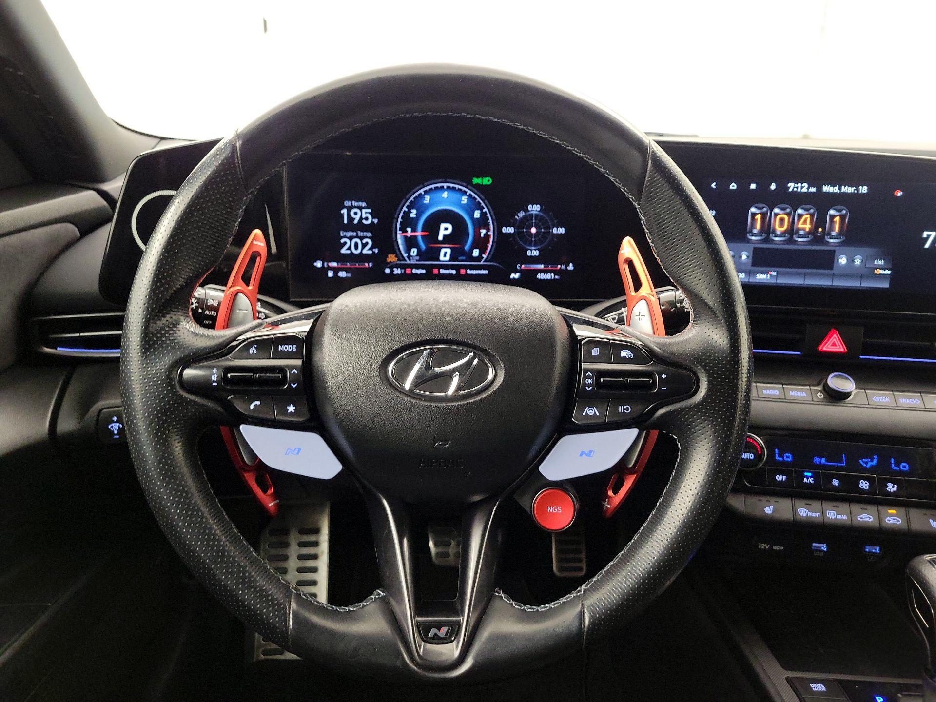 Thumbnail: 2022 Hyundai Elantra - 10