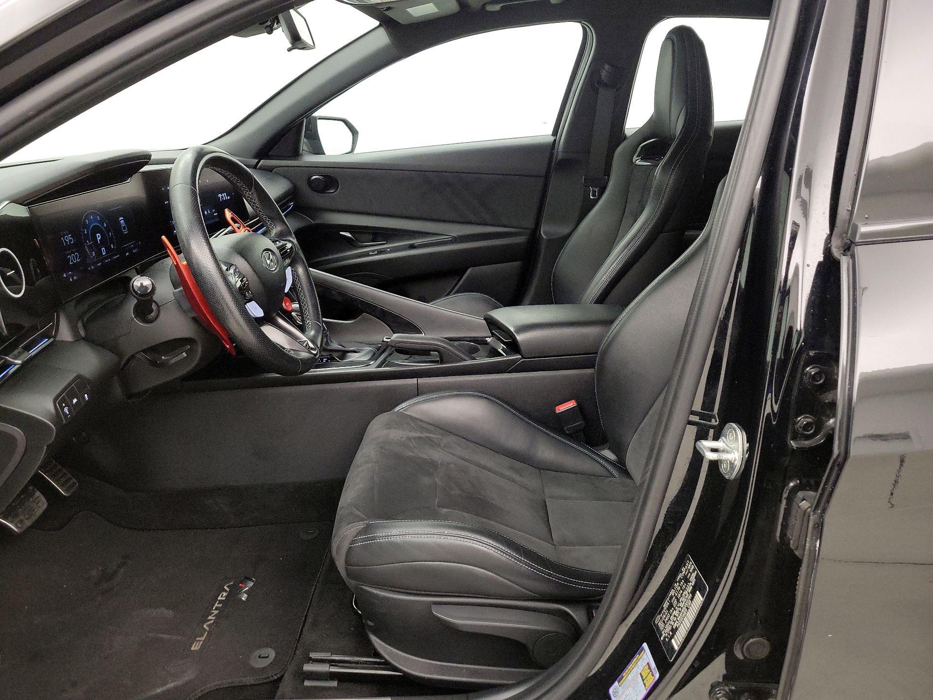 Thumbnail: 2022 Hyundai Elantra - 11