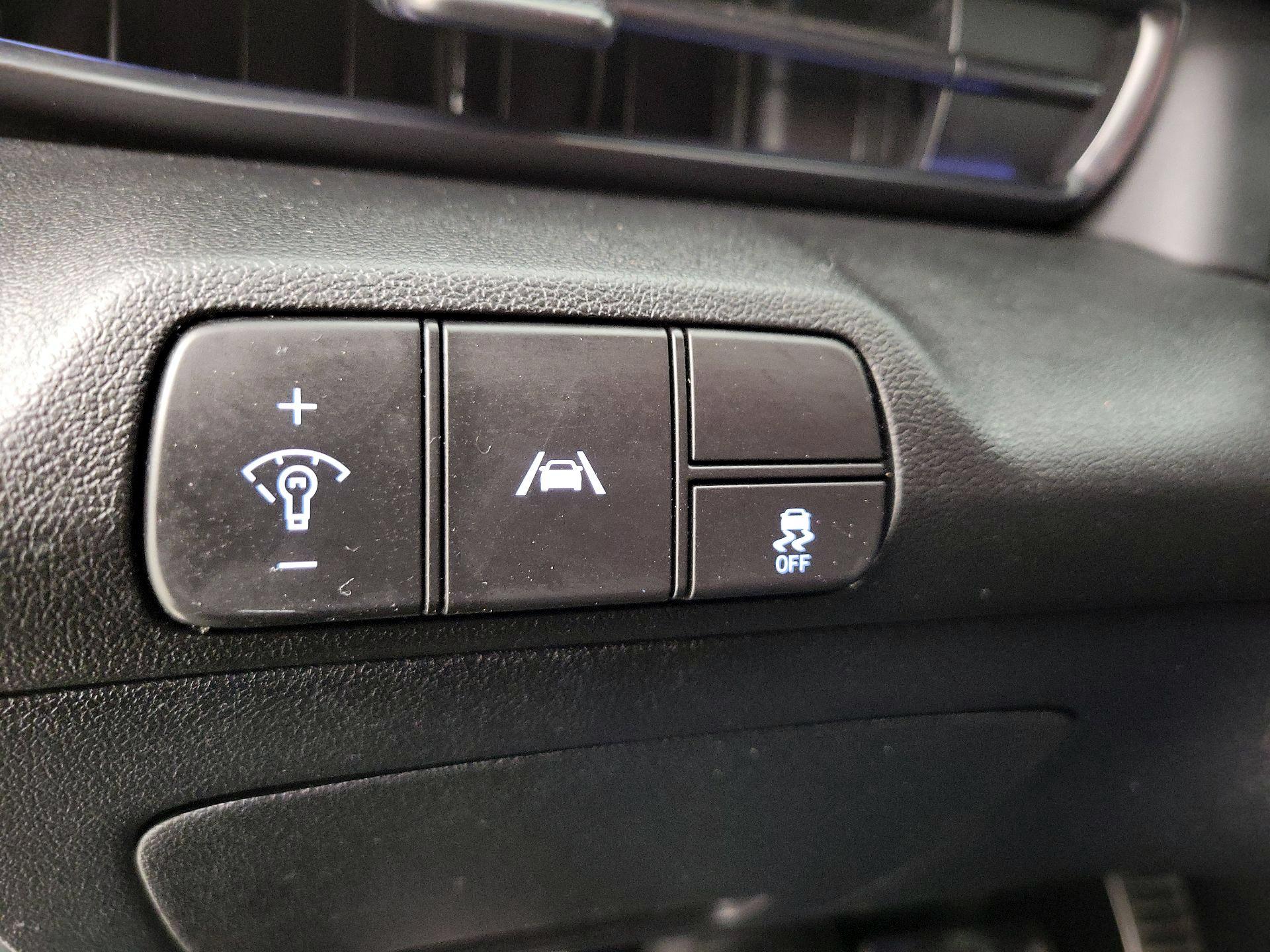 Thumbnail: 2022 Hyundai Elantra - 13