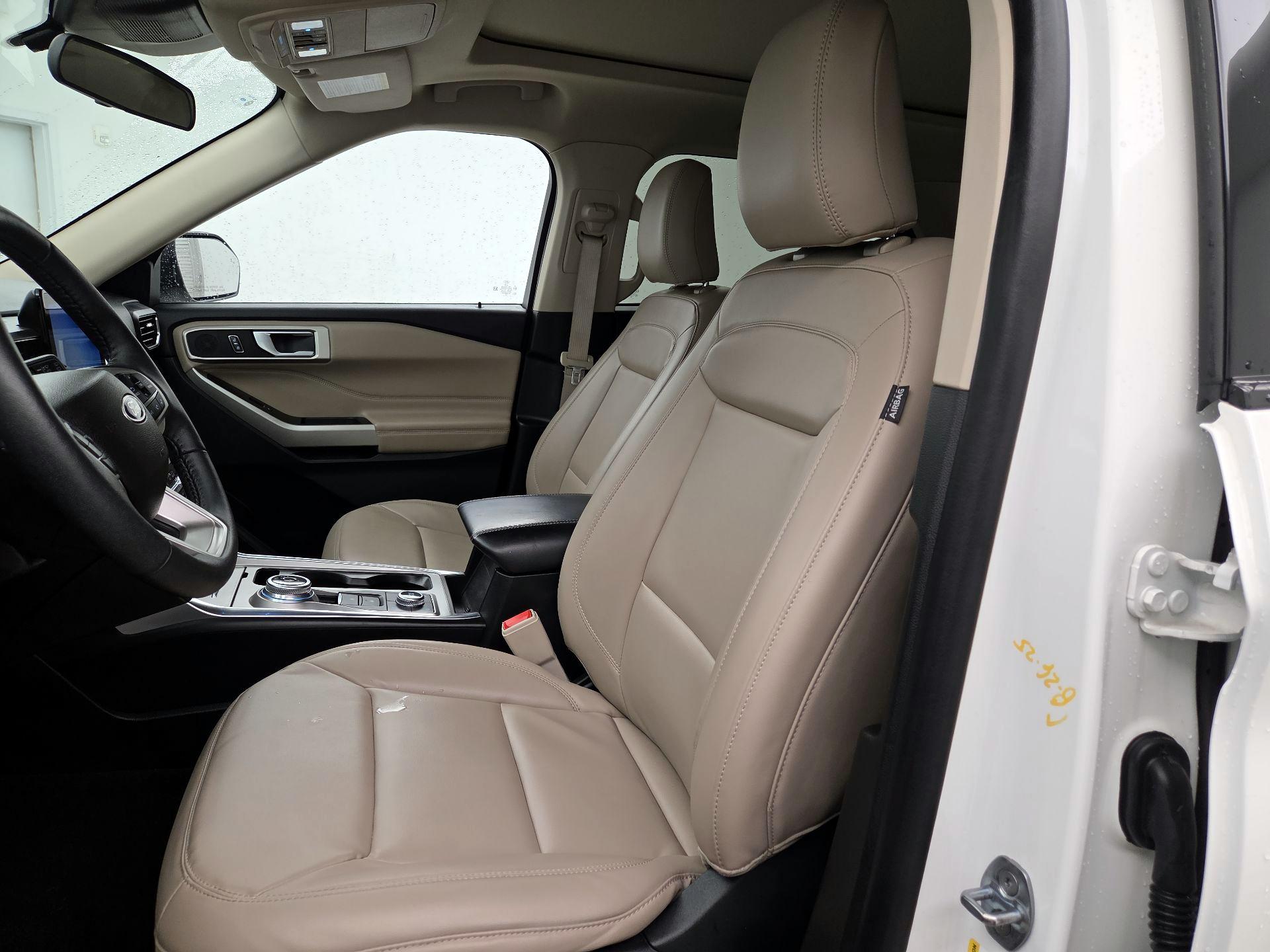 Thumbnail: 2023 Ford Explorer - 11