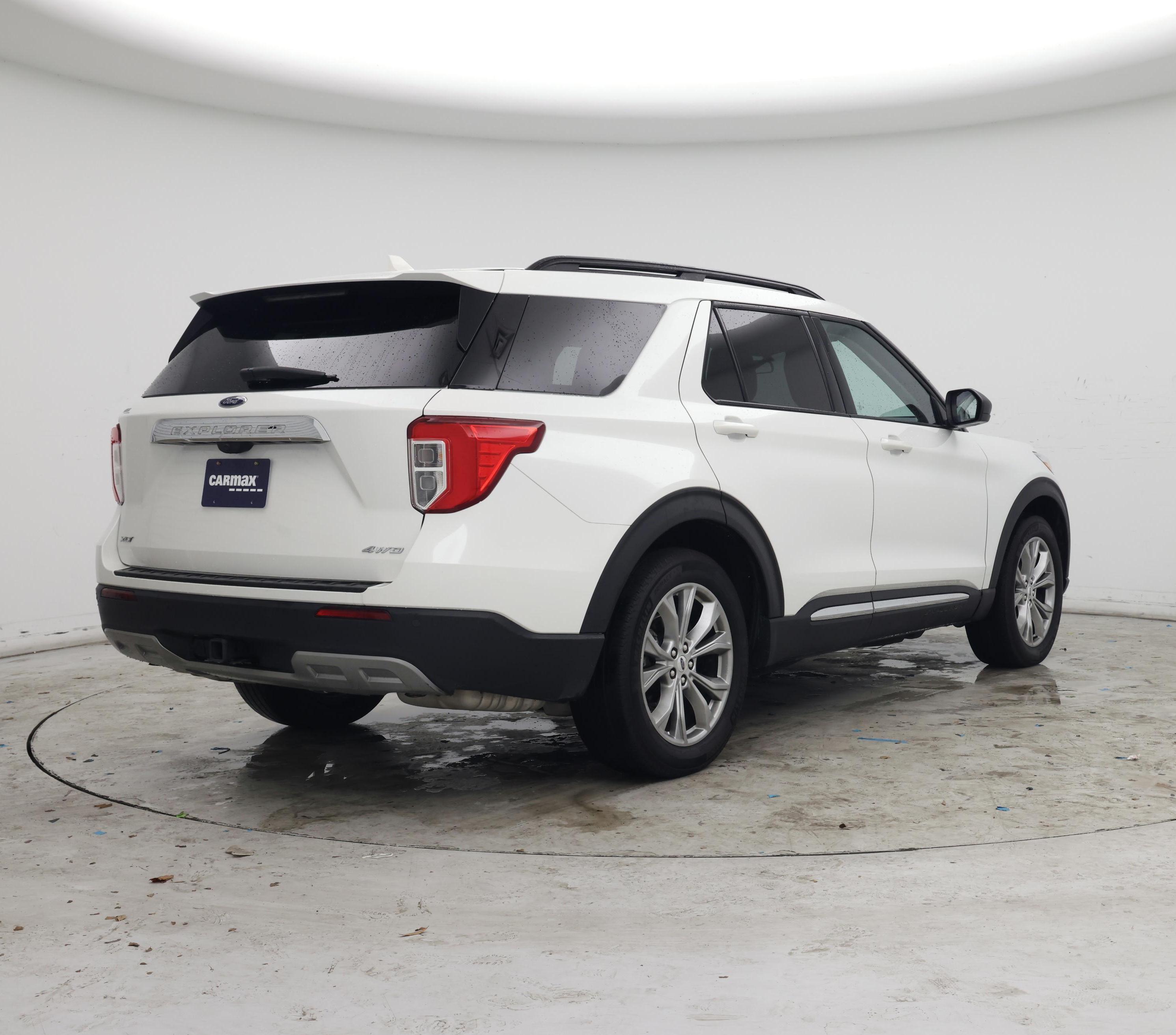 Thumbnail: 2023 Ford Explorer - 8