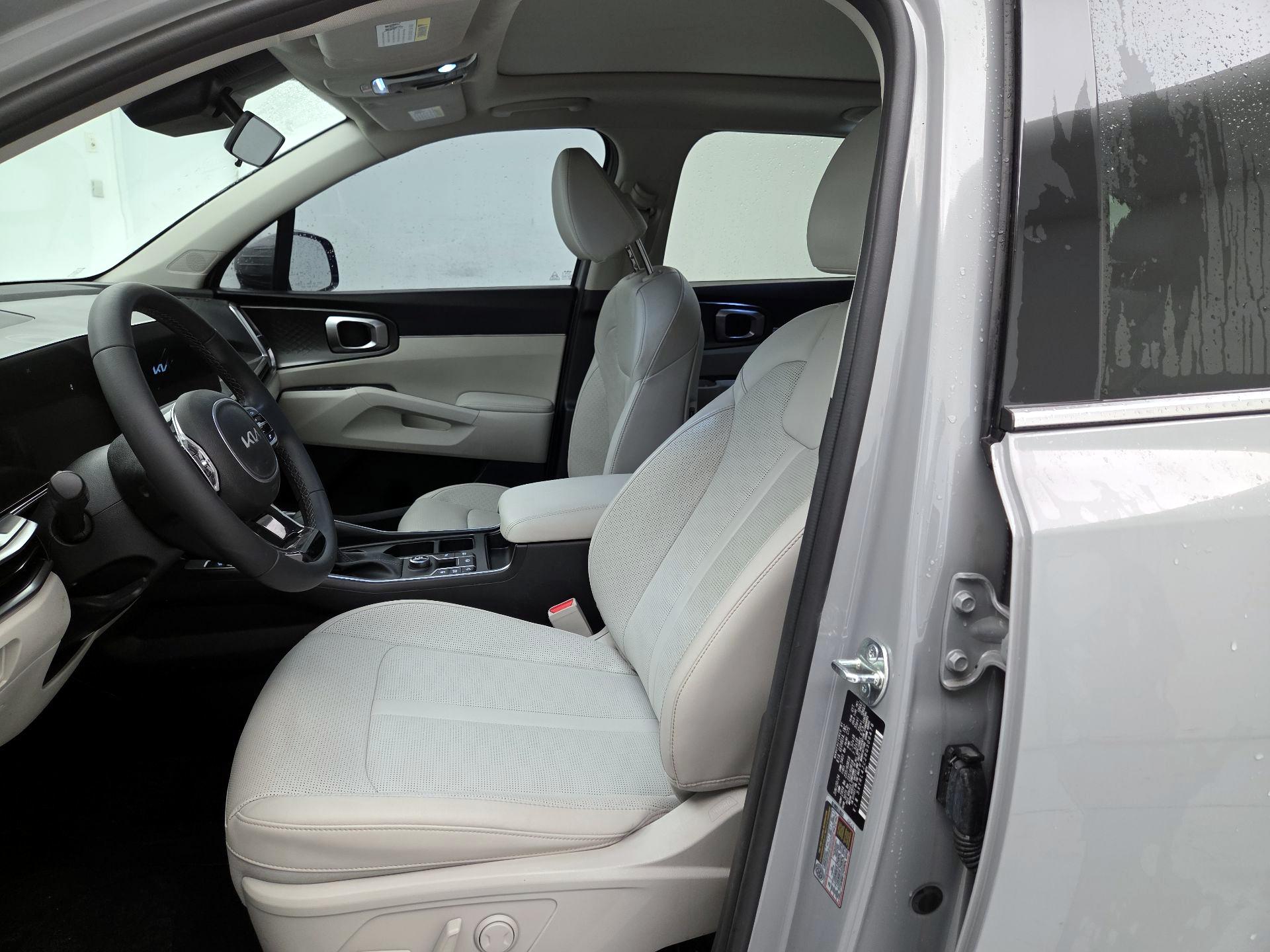 Thumbnail: 2024 Kia Sorento - 11