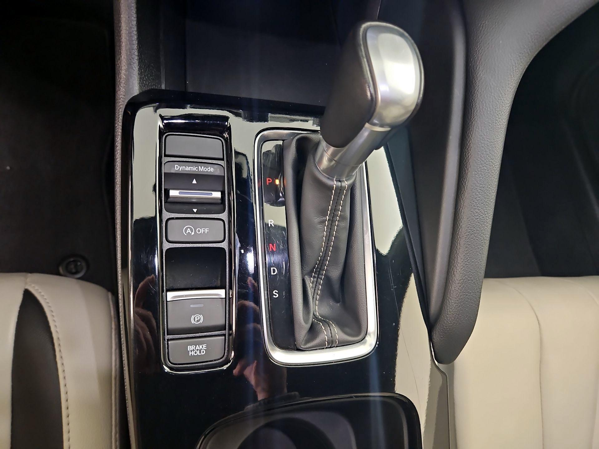 Thumbnail: 2024 Acura Integra - 17