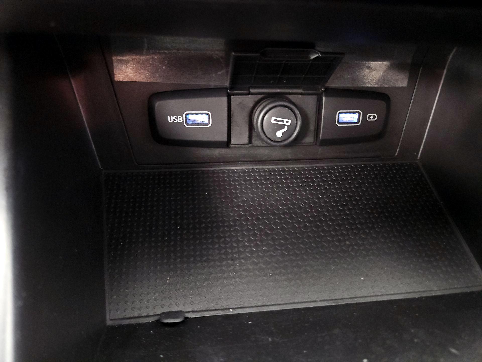 Thumbnail: 2022 Hyundai Tucson - 18