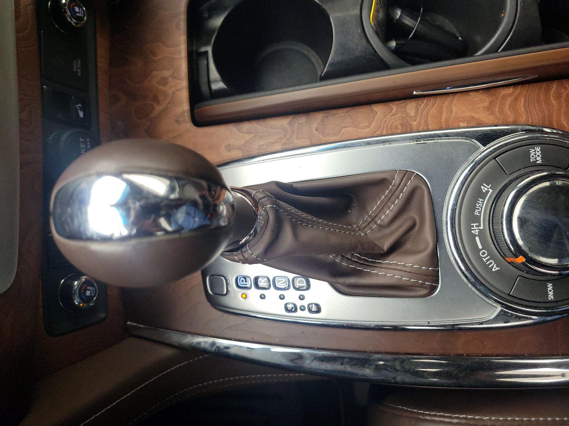 Thumbnail: 2017 INFINITI QX80 - 18