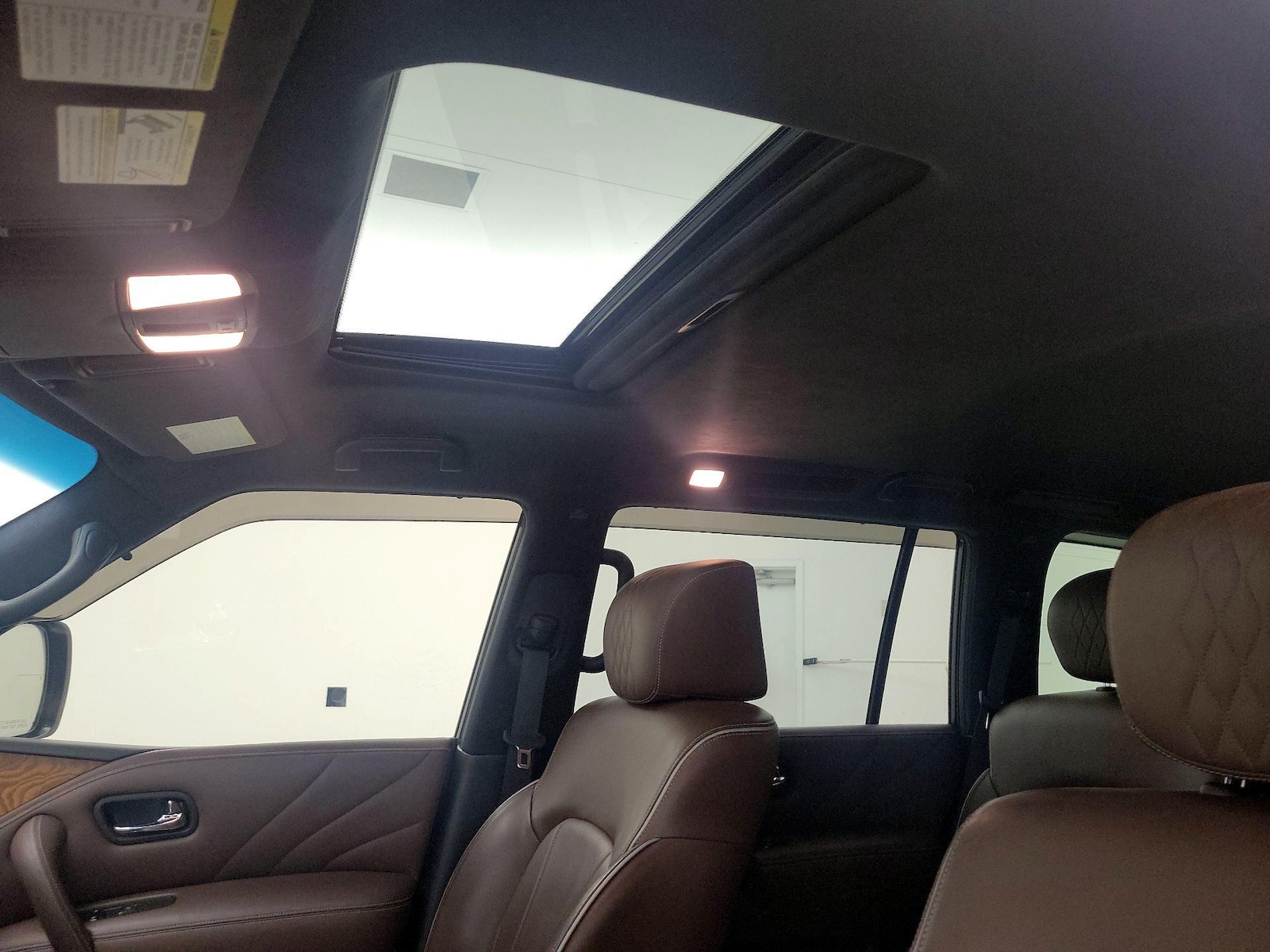 2017 INFINITI QX80 Limited - Photo 21