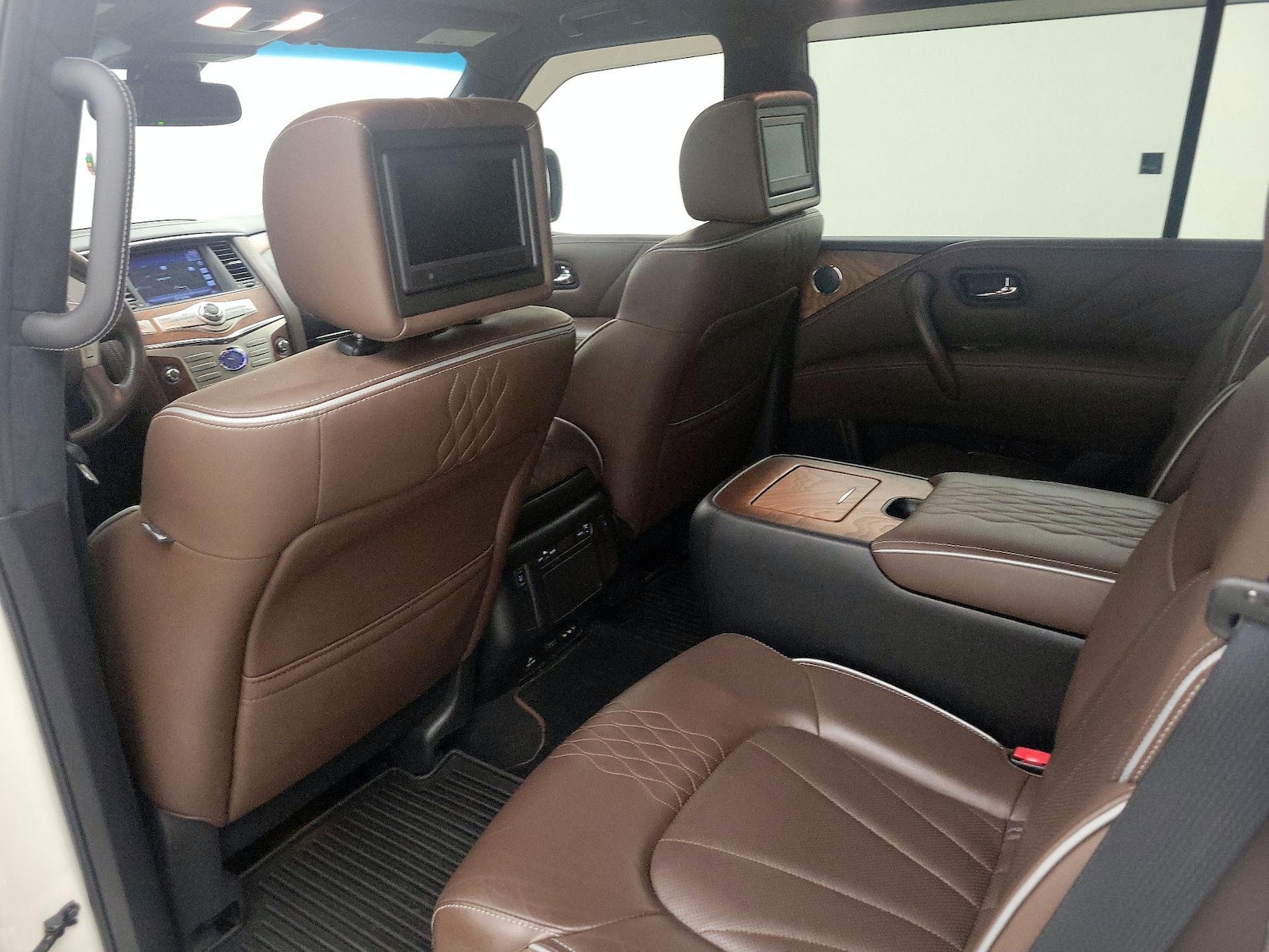 2017 INFINITI QX80 Limited - Photo 22