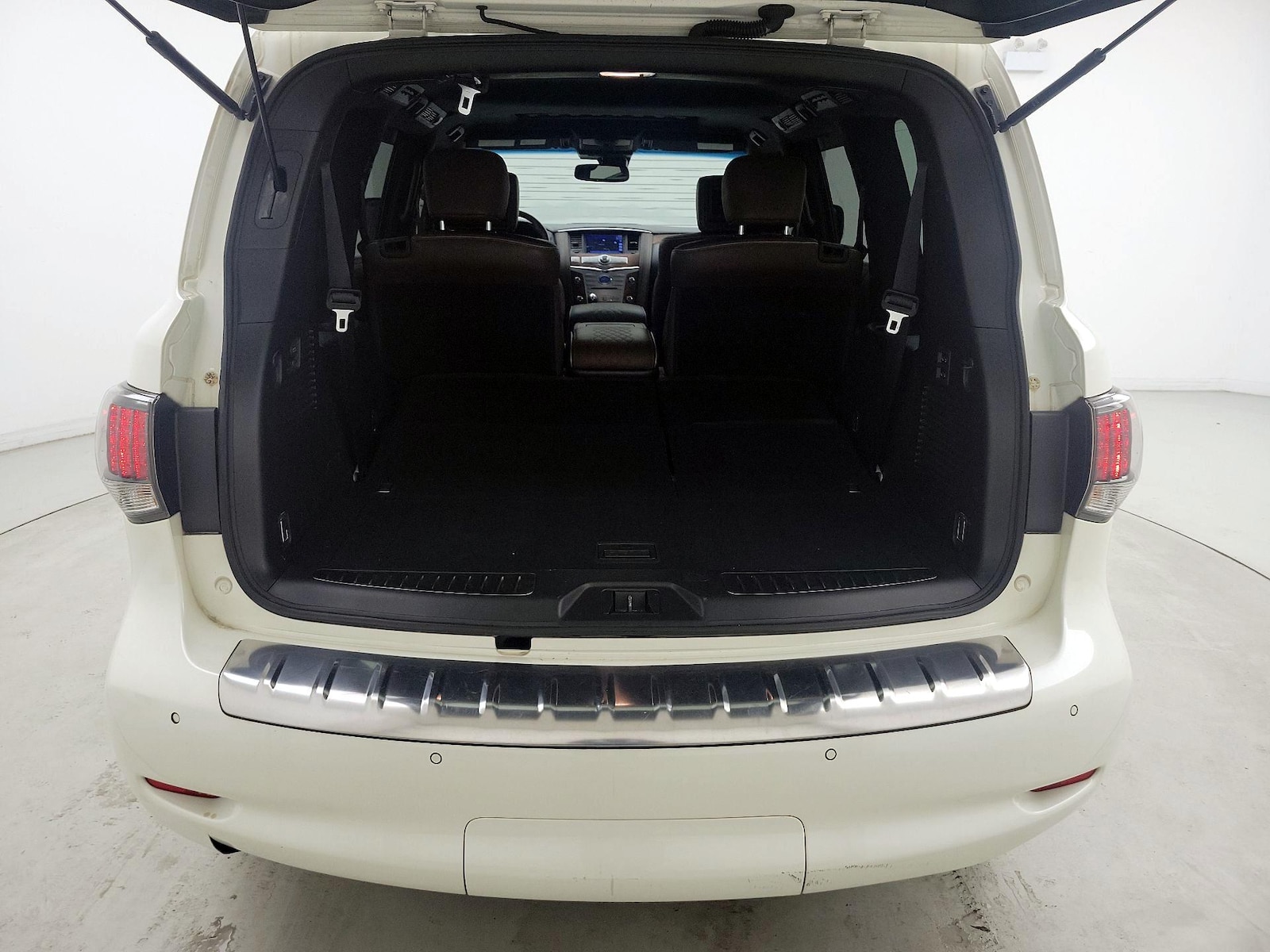 2017 INFINITI QX80 Limited - Photo 25