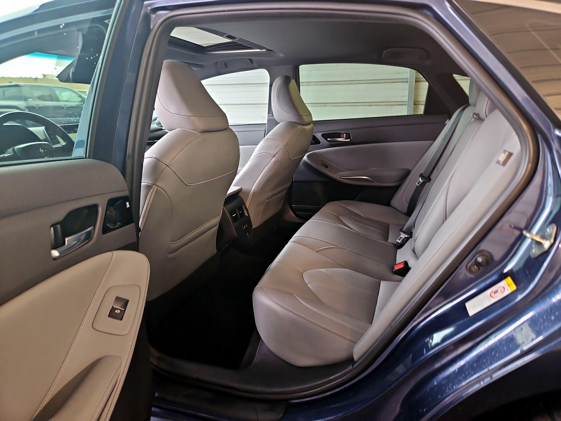Thumbnail: 2019 Toyota Avalon - 18