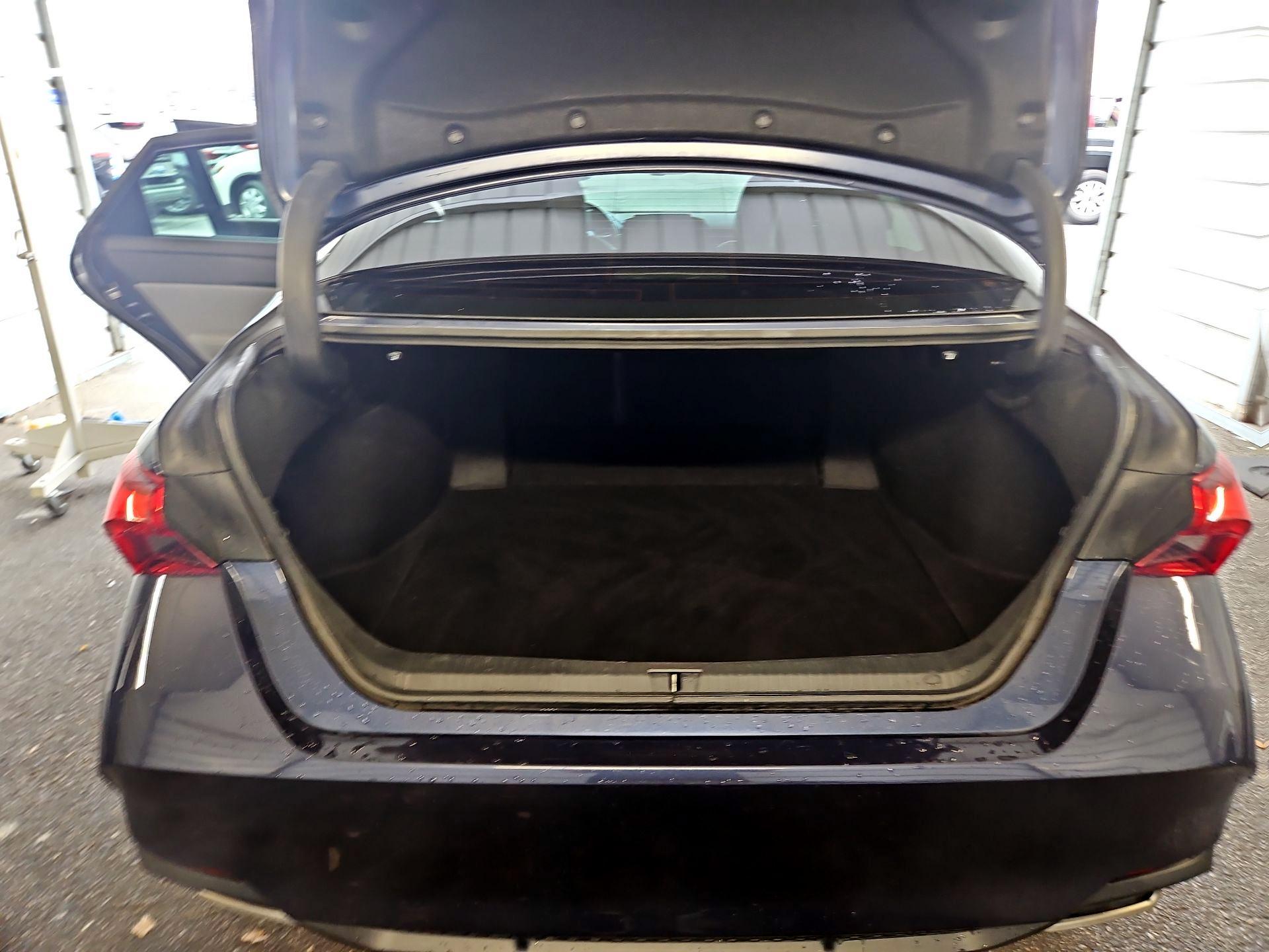 Thumbnail: 2019 Toyota Avalon - 19