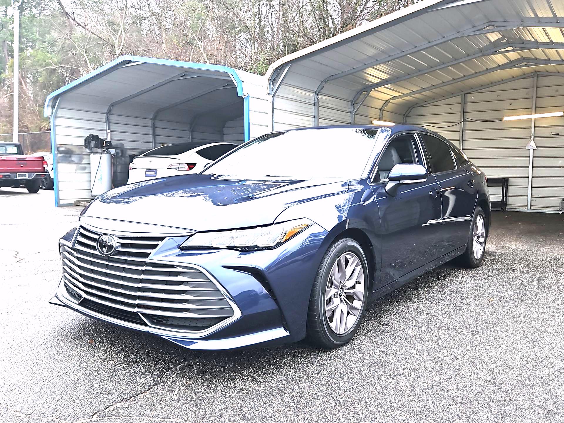 Thumbnail: 2019 Toyota Avalon - 3