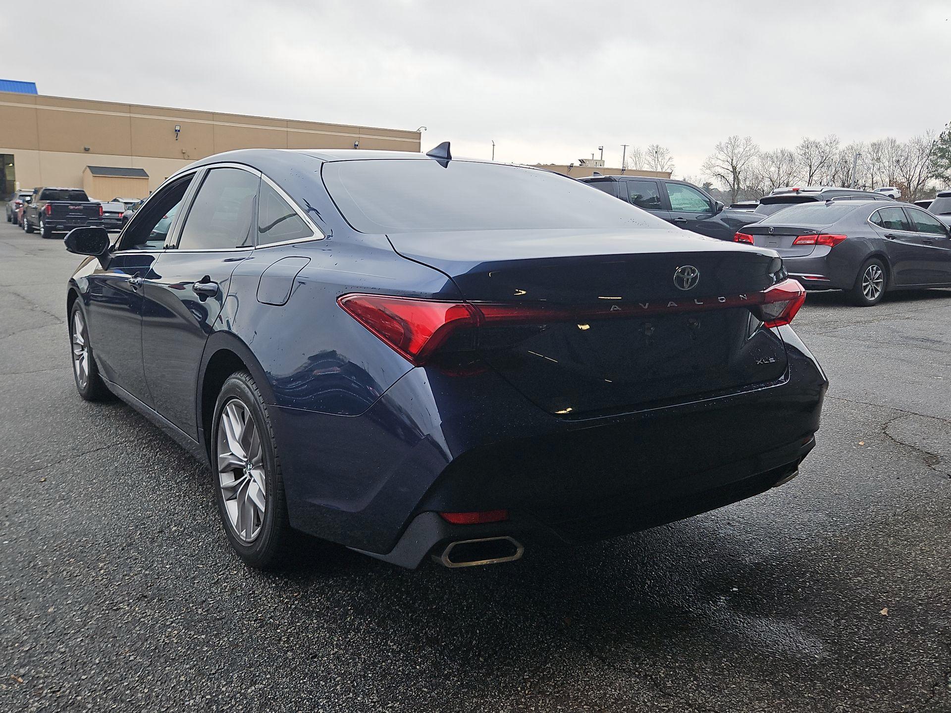 Thumbnail: 2019 Toyota Avalon - 7