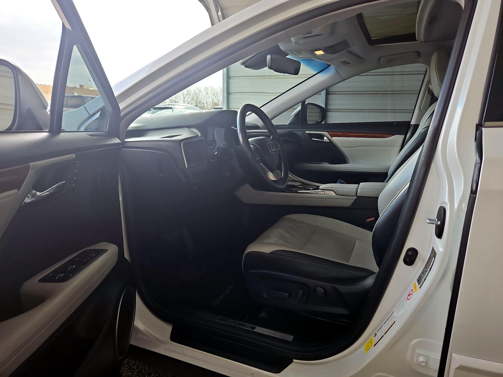 Thumbnail: 2019 Lexus RX - 9