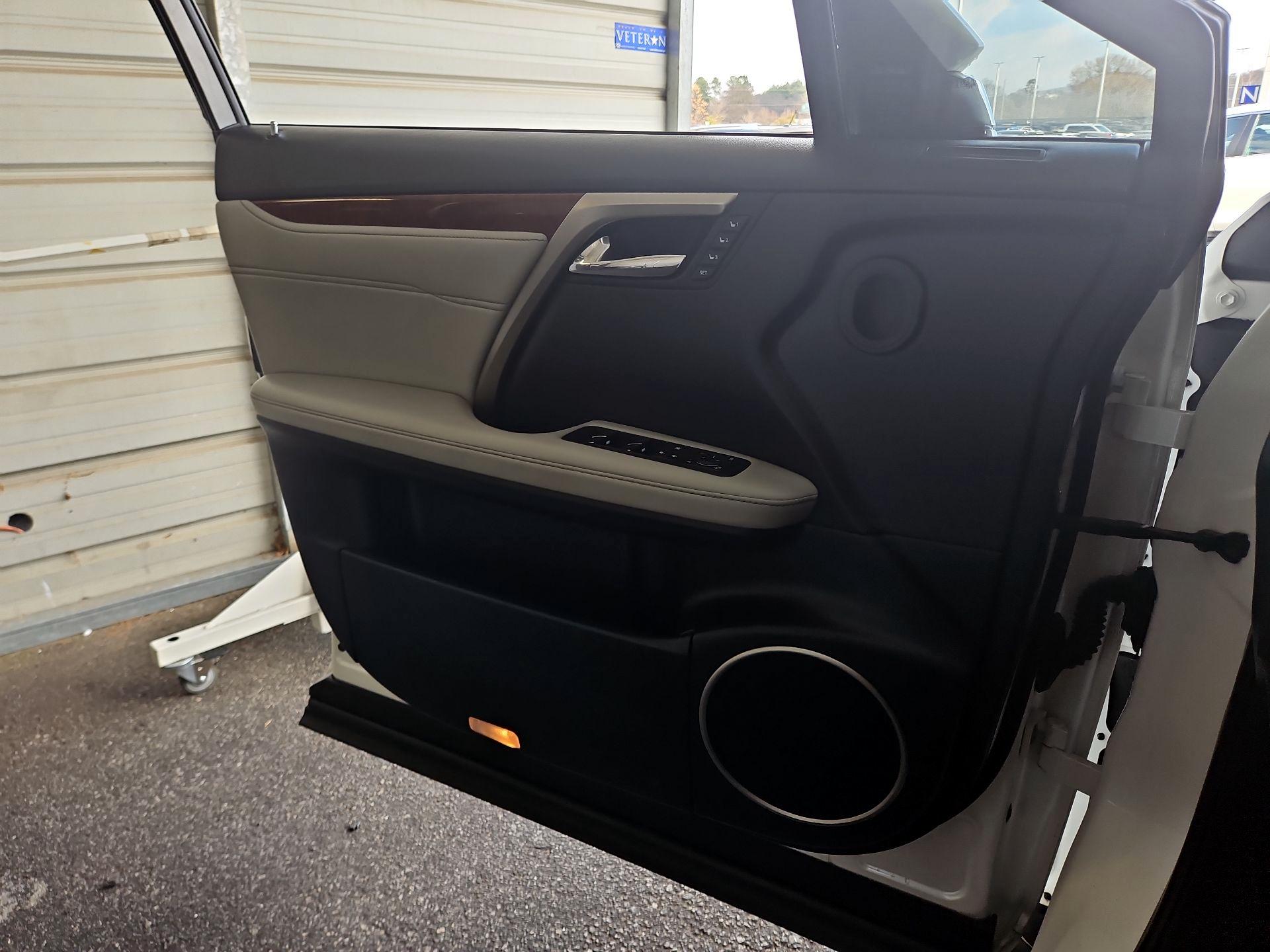 Thumbnail: 2019 Lexus RX - 10