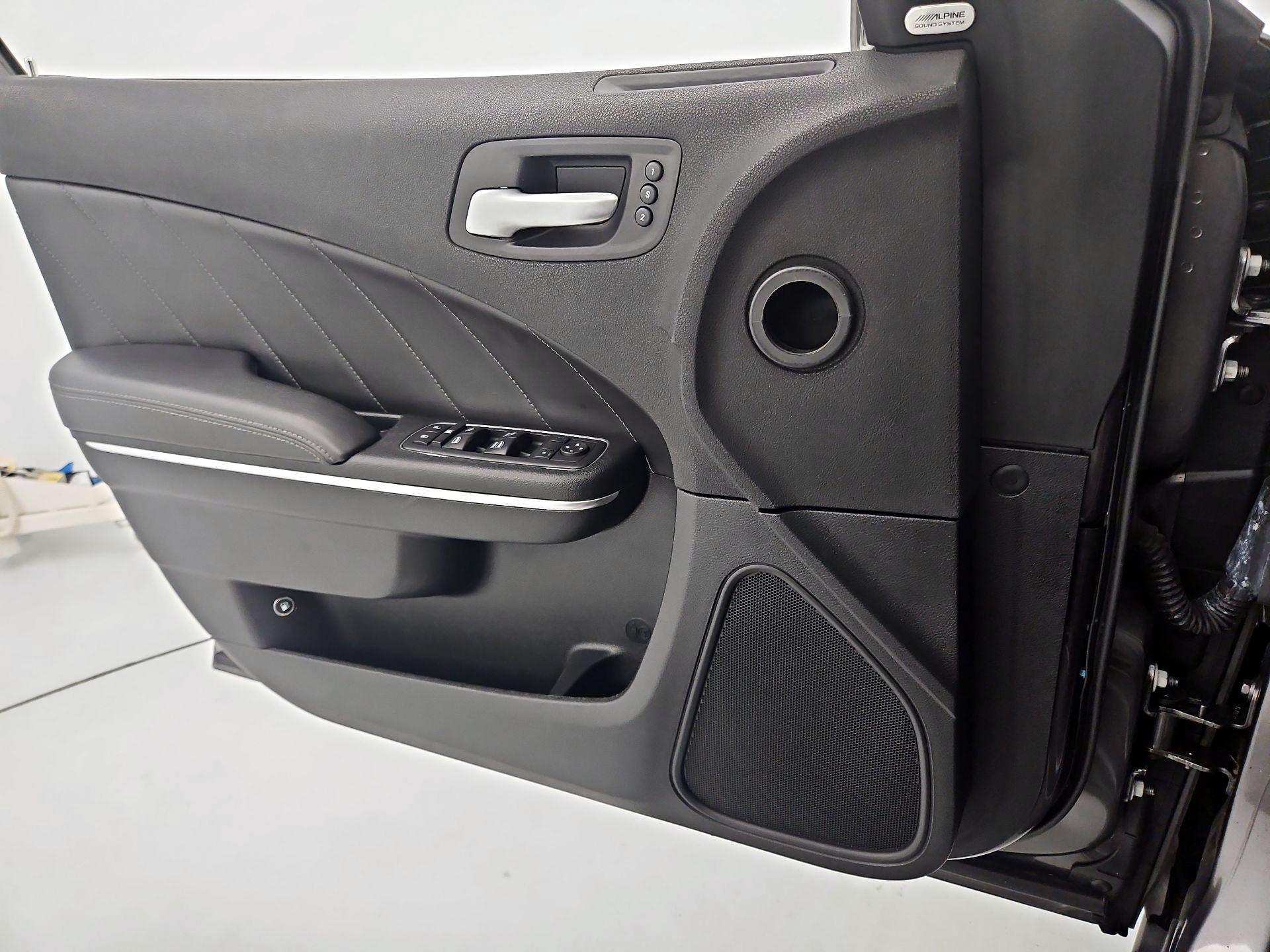 Thumbnail: 2017 Dodge Charger - 12