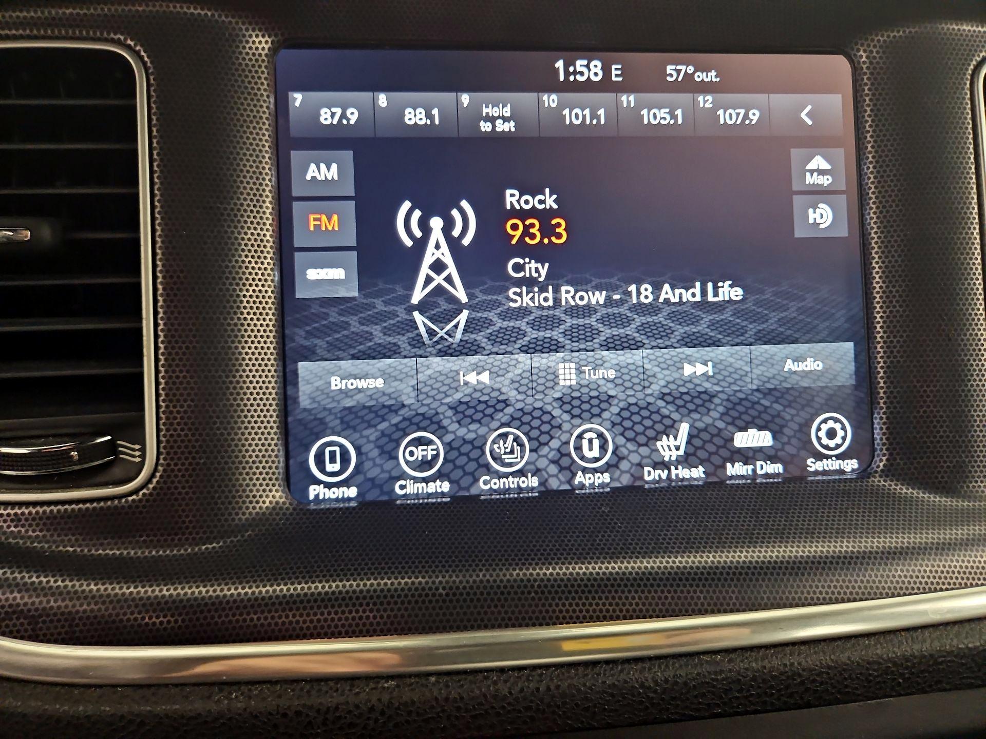 Thumbnail: 2017 Dodge Charger - 15