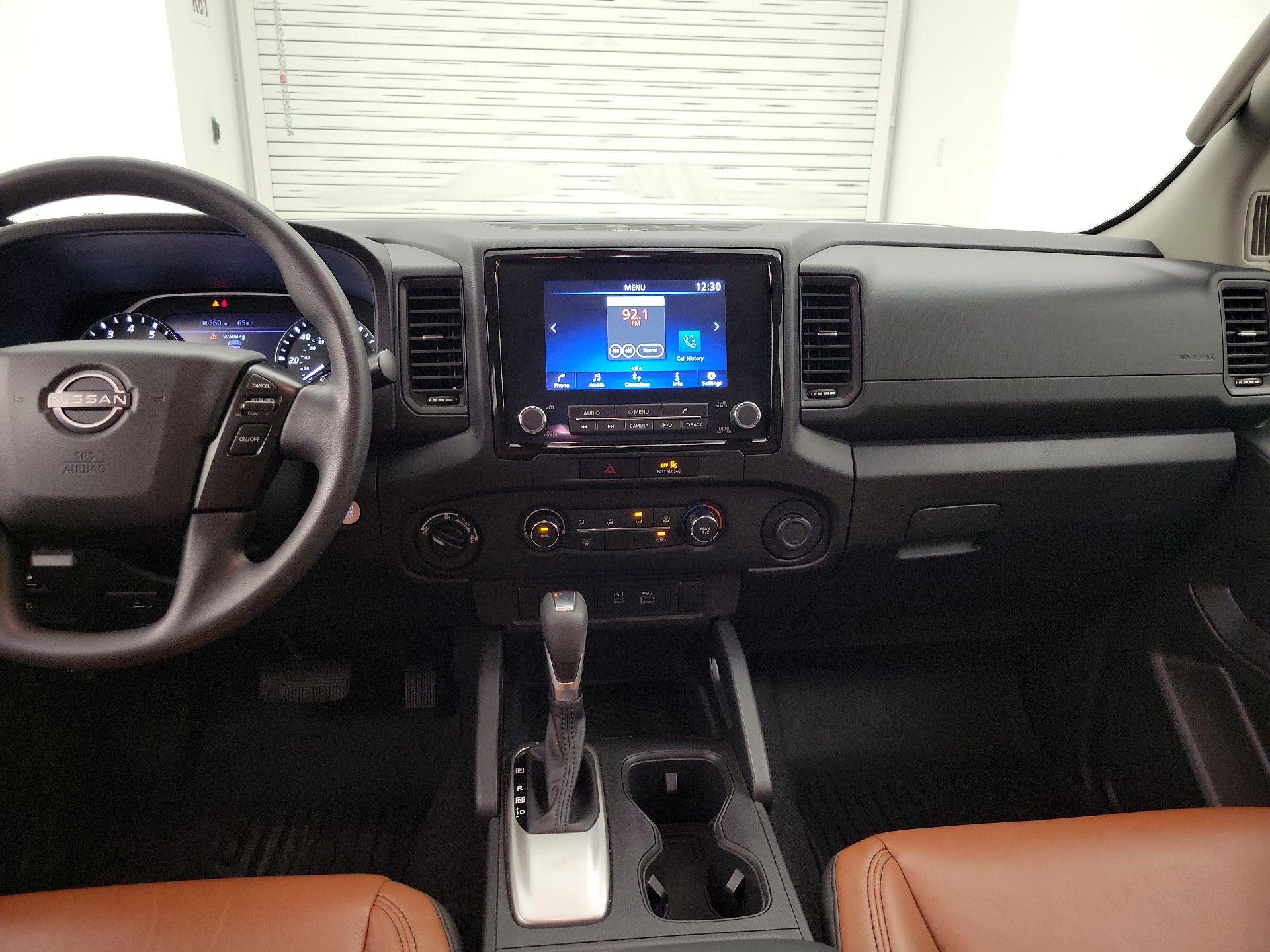 Thumbnail: 2022 Nissan Frontier - 9