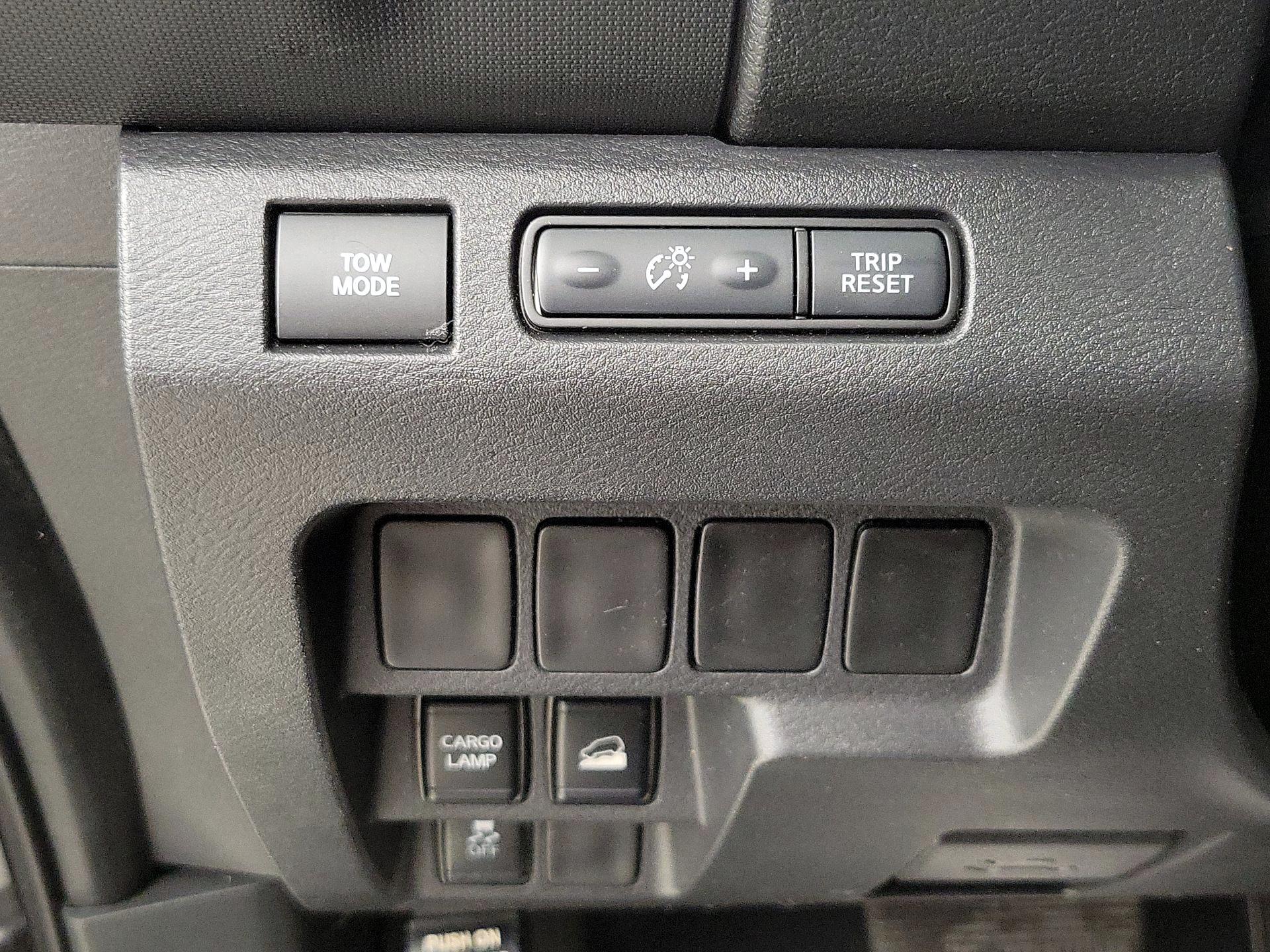 Thumbnail: 2022 Nissan Frontier - 13