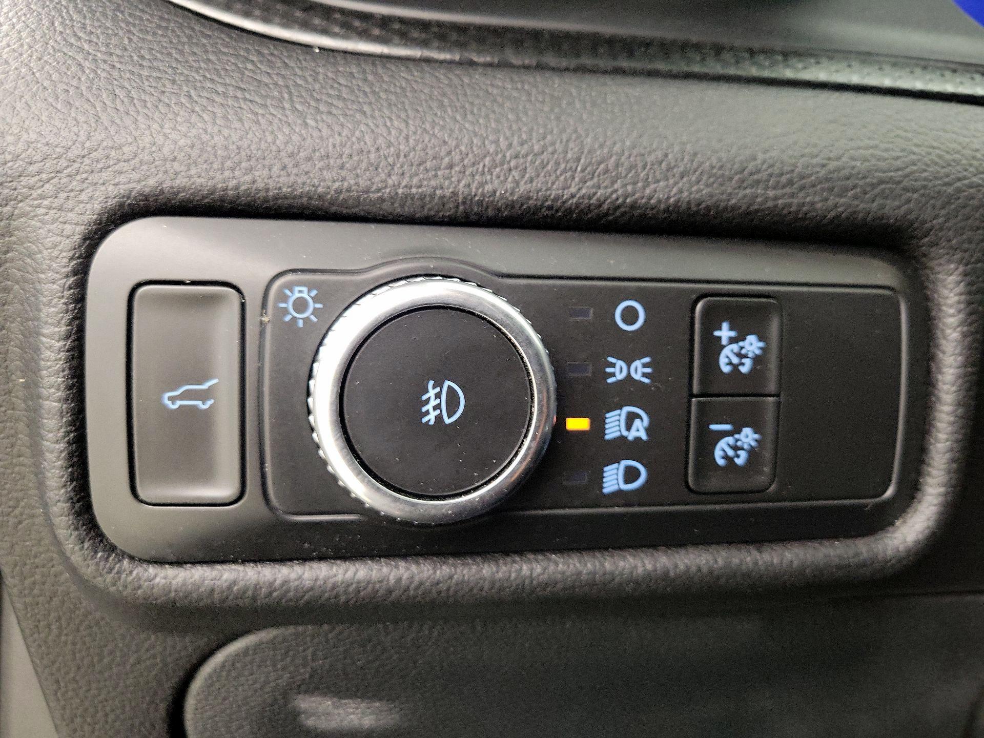 Thumbnail: 2021 Ford Explorer - 13