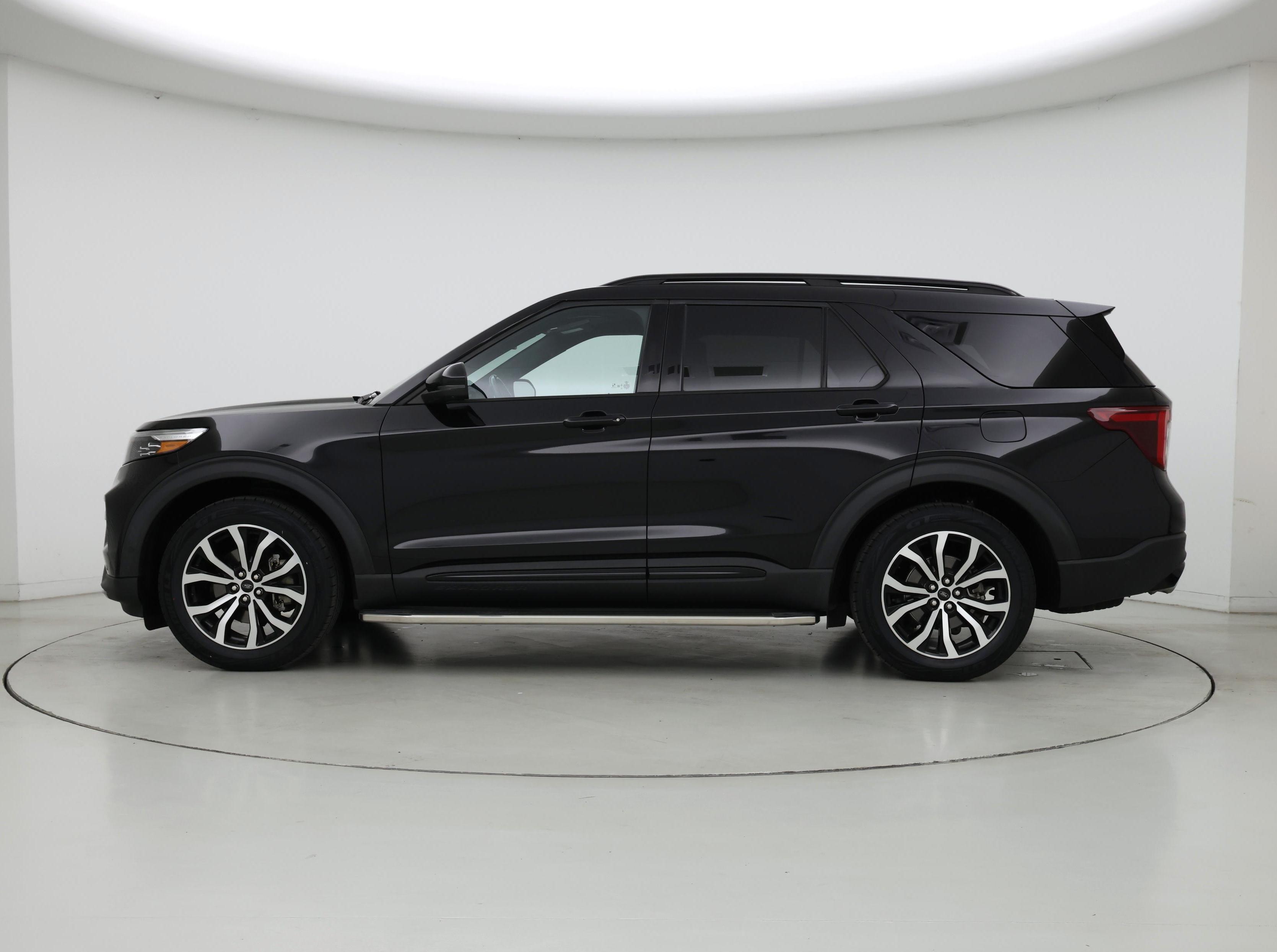 Thumbnail: 2021 Ford Explorer - 3