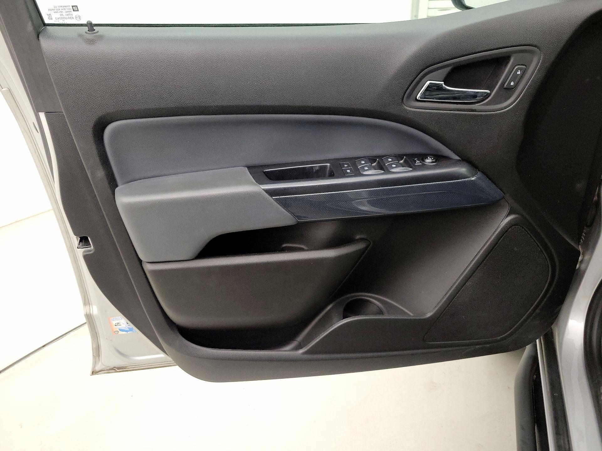 Thumbnail: 2020 Chevrolet Colorado - 12