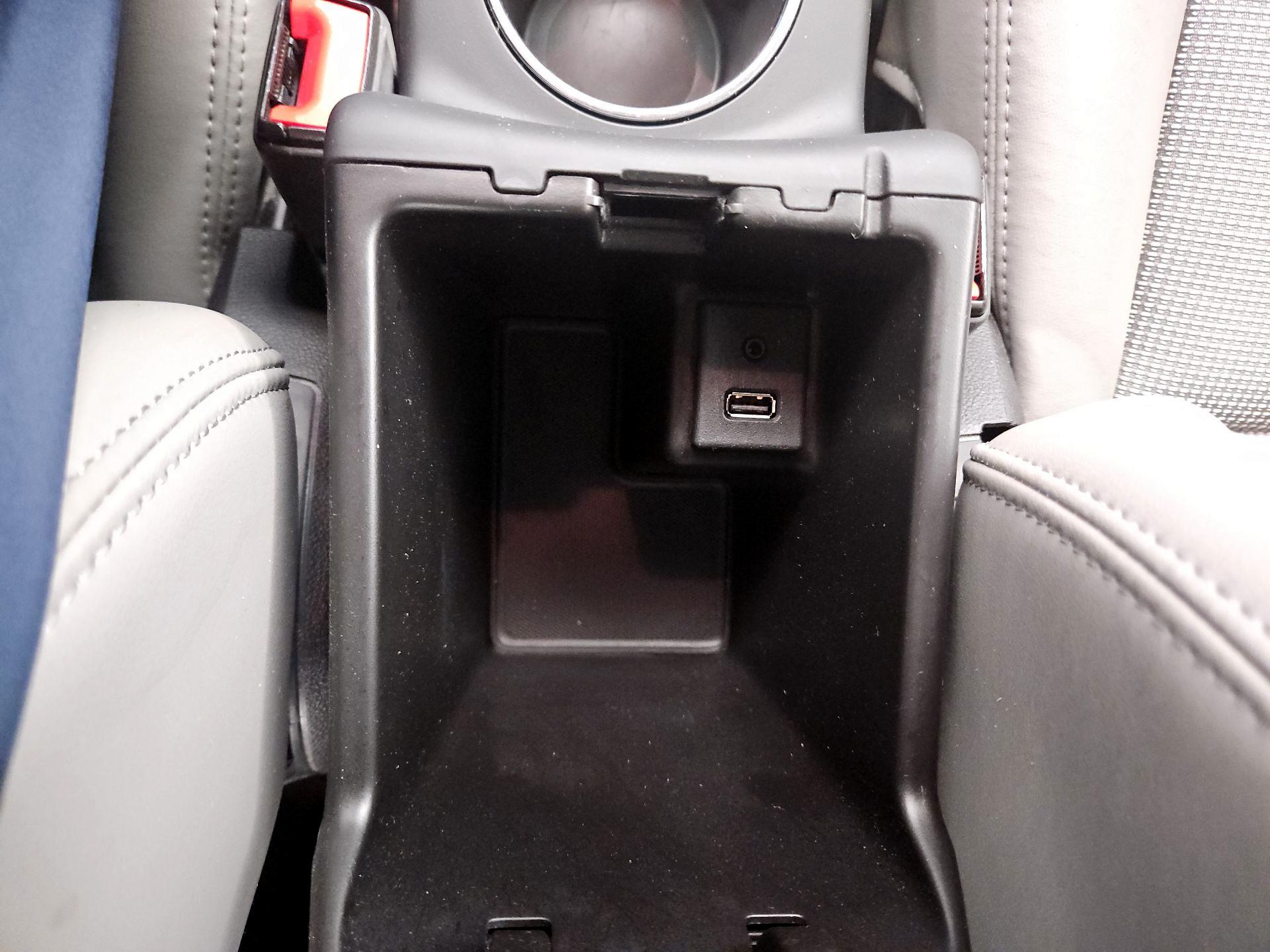 Thumbnail: 2016 Buick Verano - 18