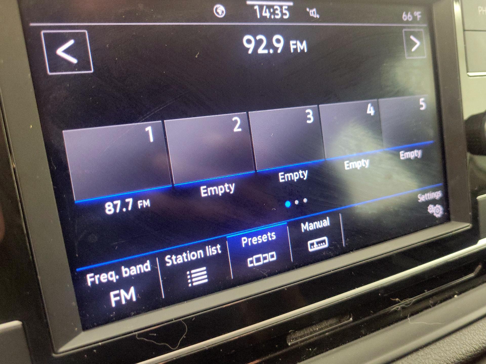 Thumbnail: 2021 Volkswagen Jetta - 15