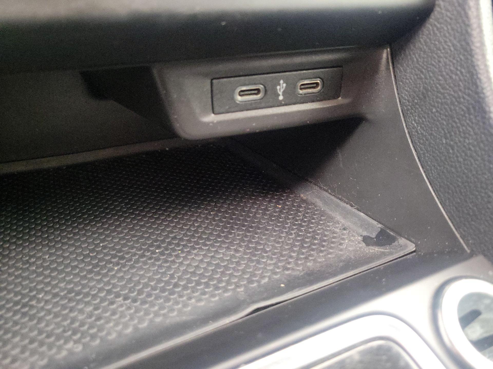 Thumbnail: 2021 Volkswagen Jetta - 18