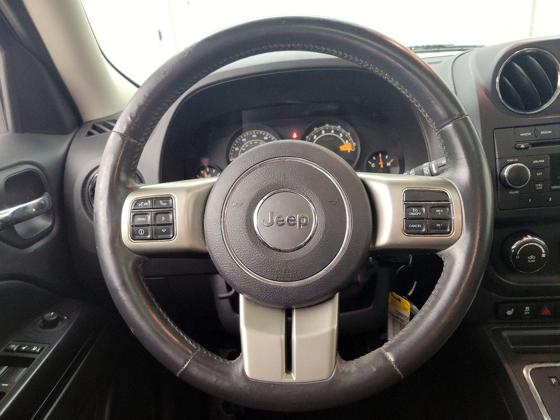 Thumbnail: 2014 Jeep Patriot - 10