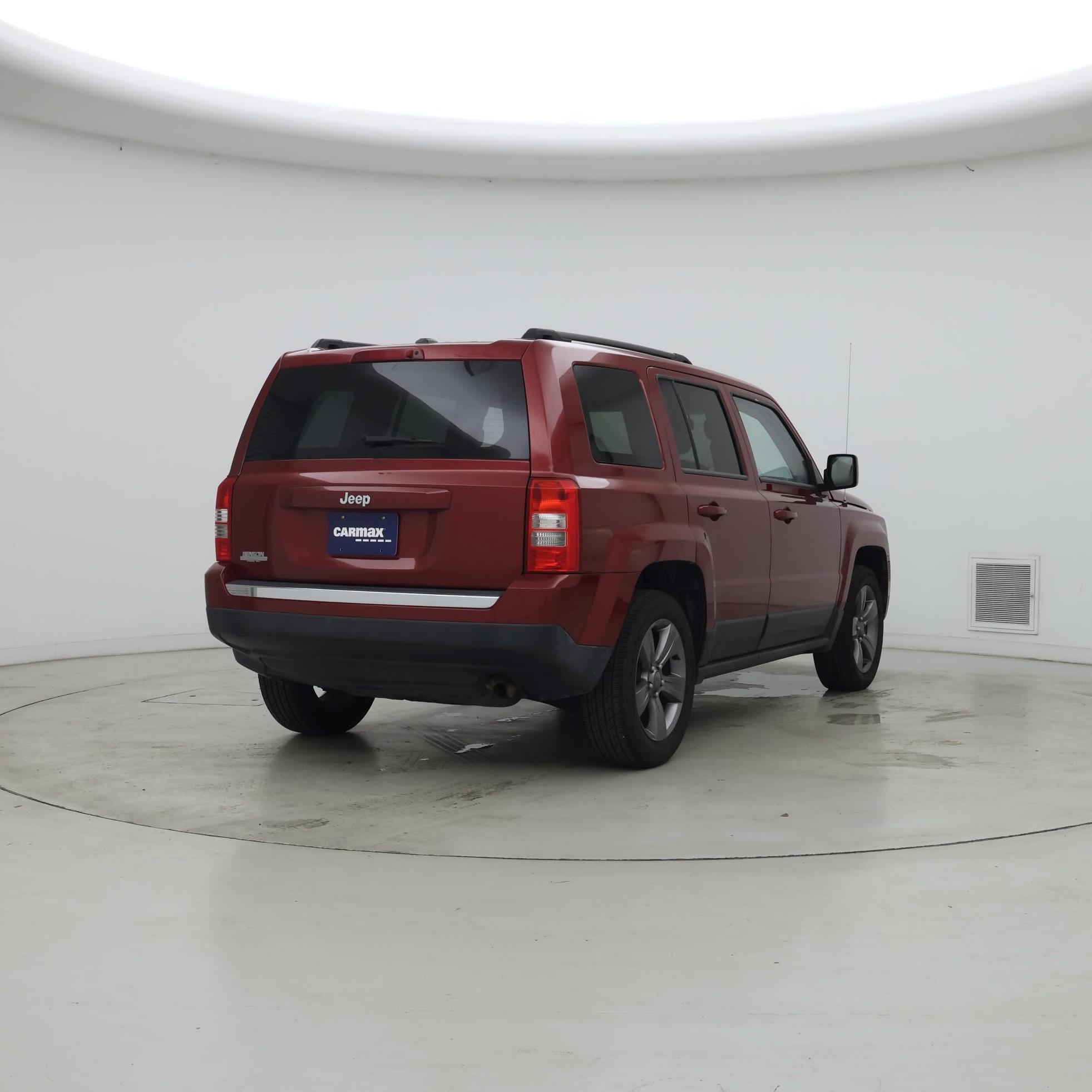 Thumbnail: 2014 Jeep Patriot - 8