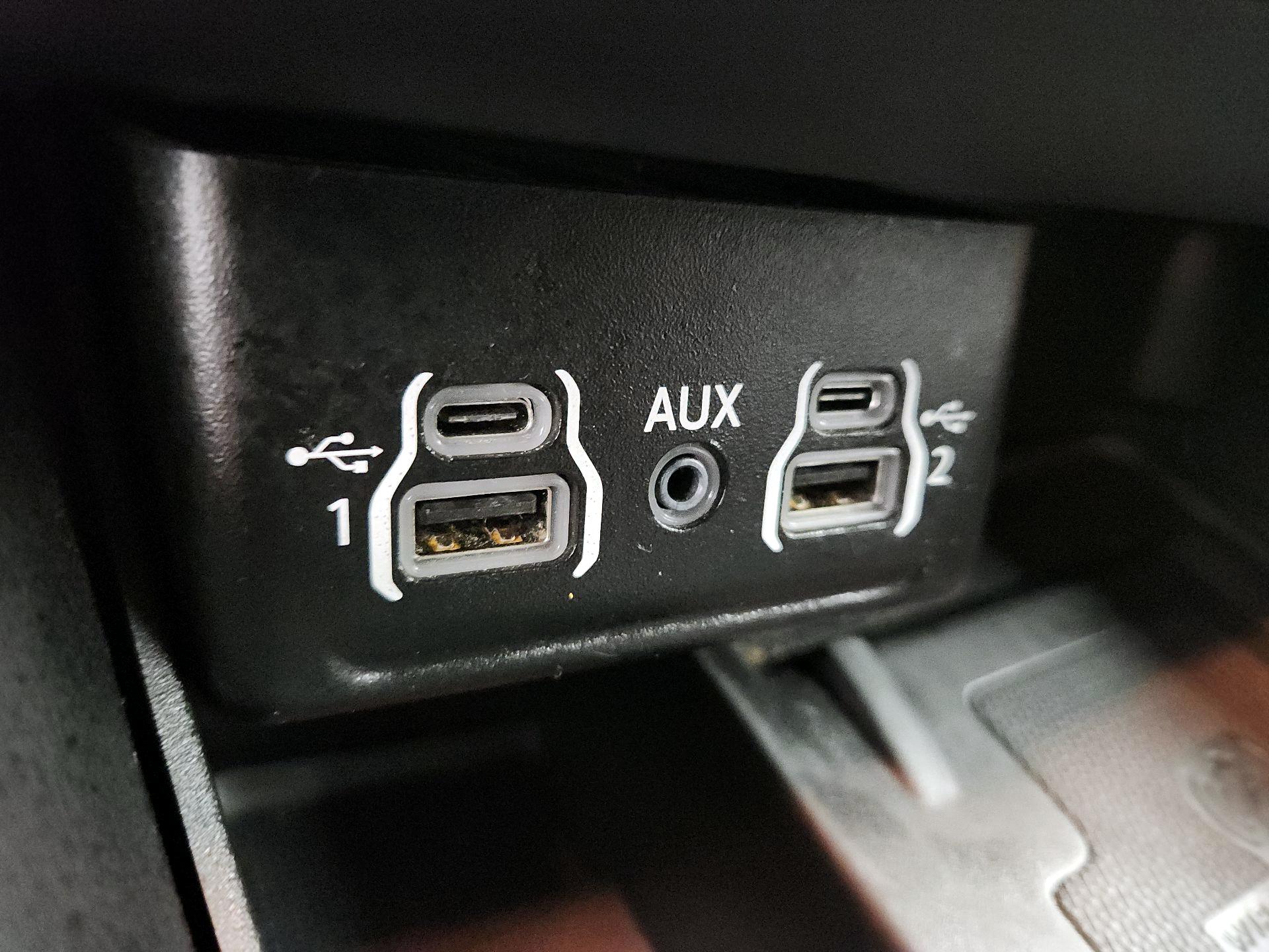 Thumbnail: 2022 Dodge Durango - 19