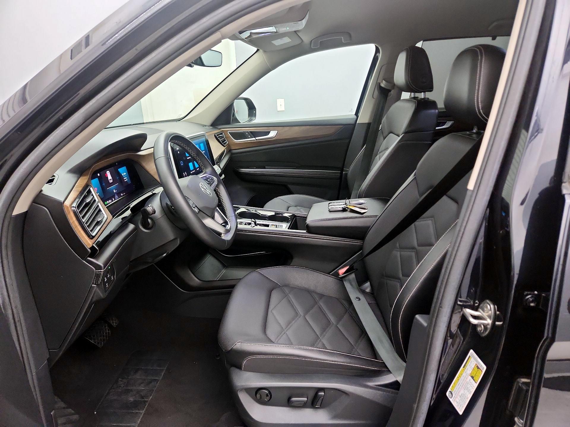 Thumbnail: 2024 Volkswagen Atlas - 11