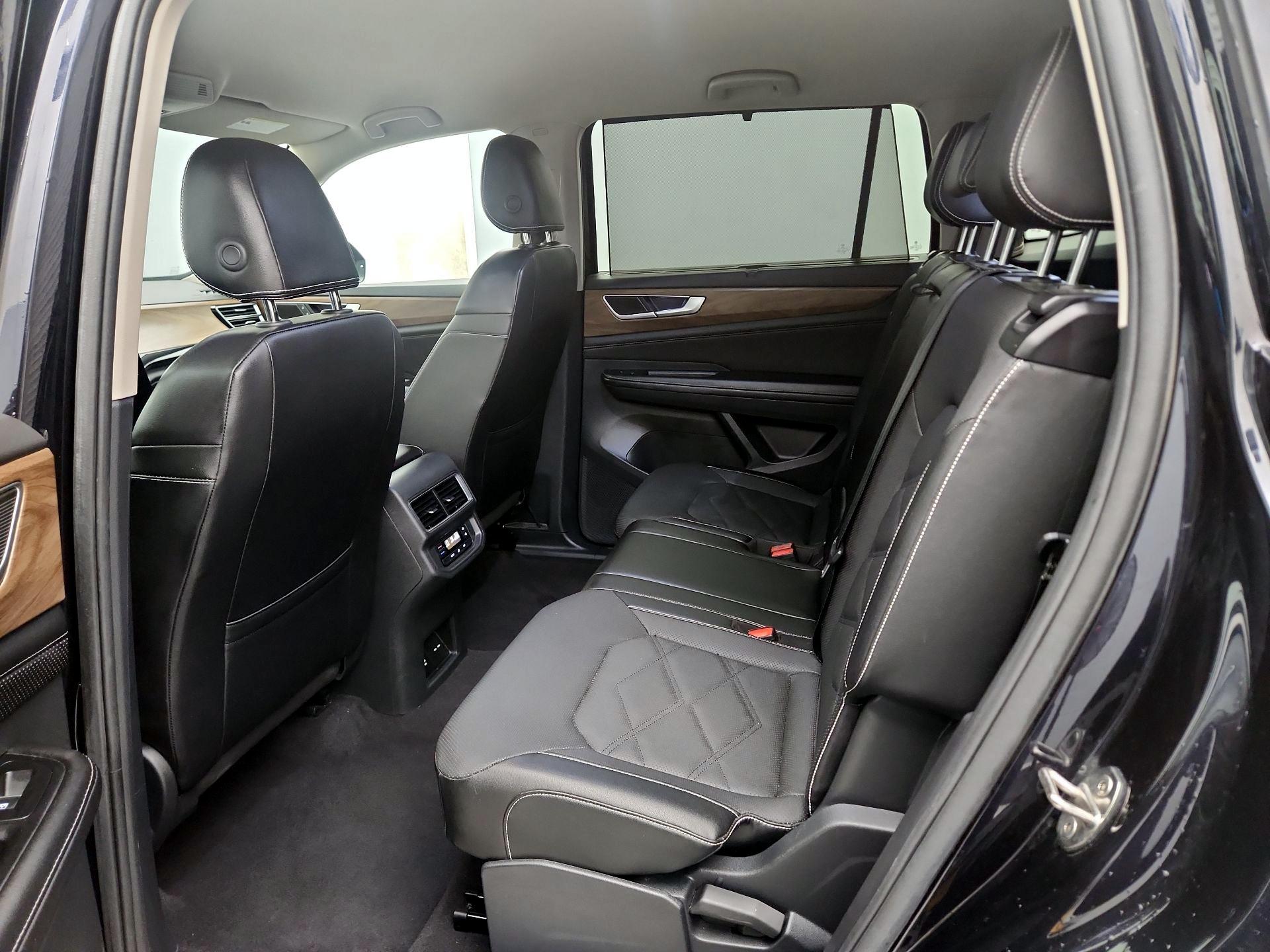 Thumbnail: 2024 Volkswagen Atlas - 19