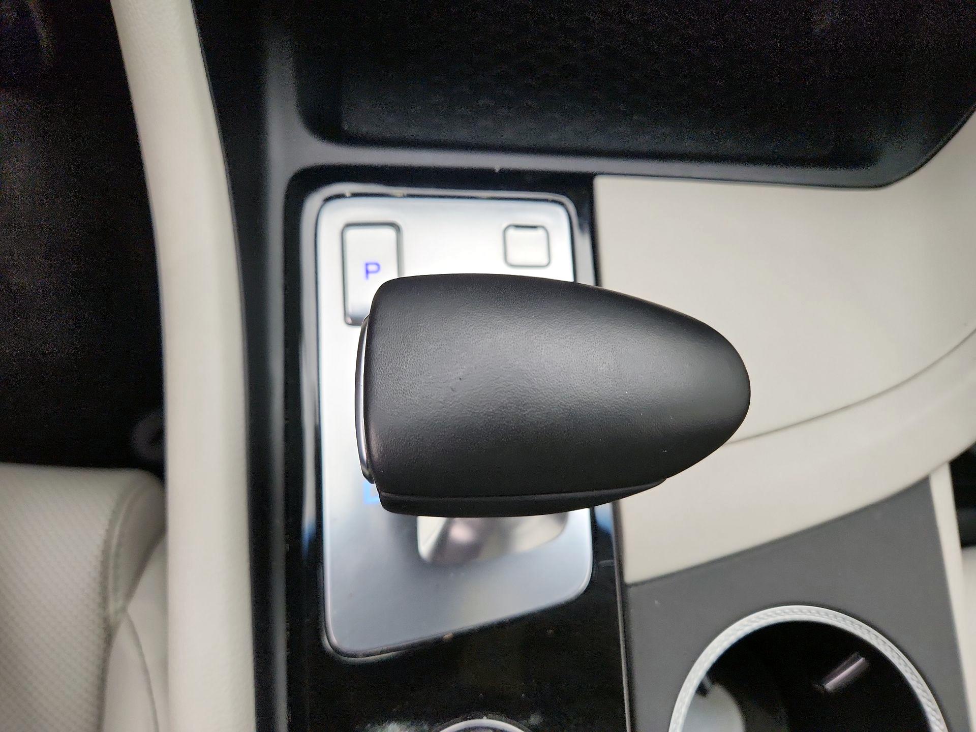 Thumbnail: 2025 Genesis G70 - 18