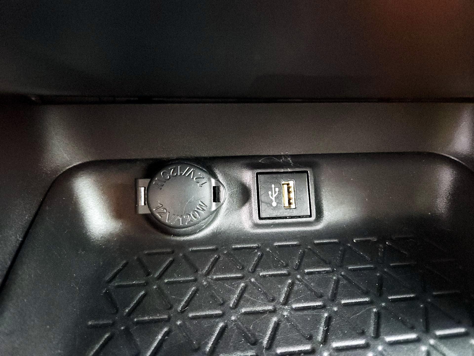 Thumbnail: 2024 Toyota RAV4 - 18