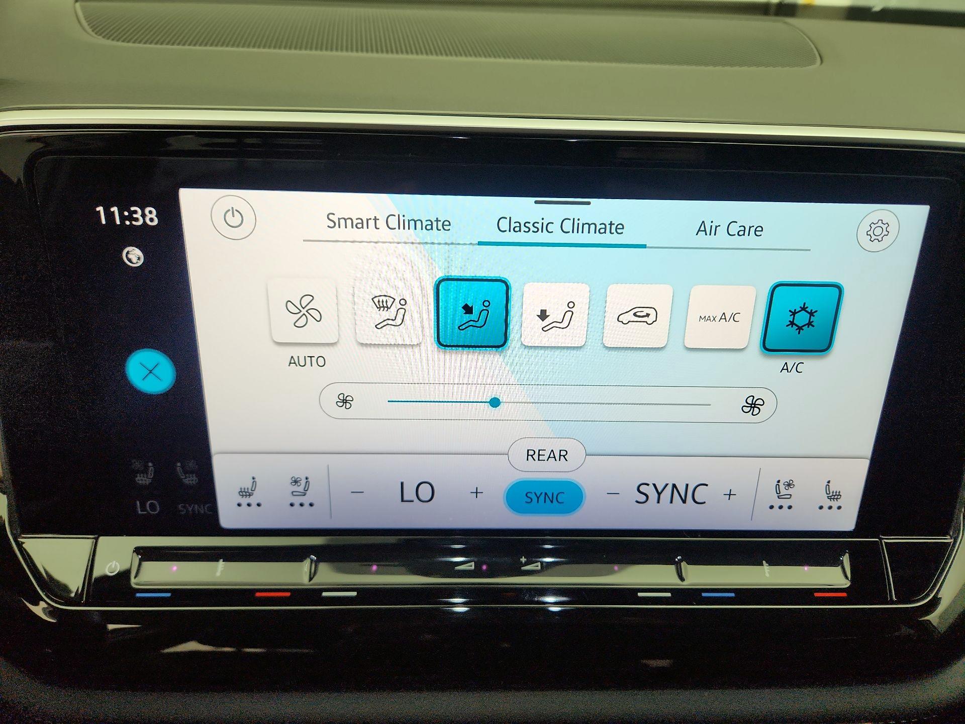 Thumbnail: 2025 Volkswagen Atlas - 16