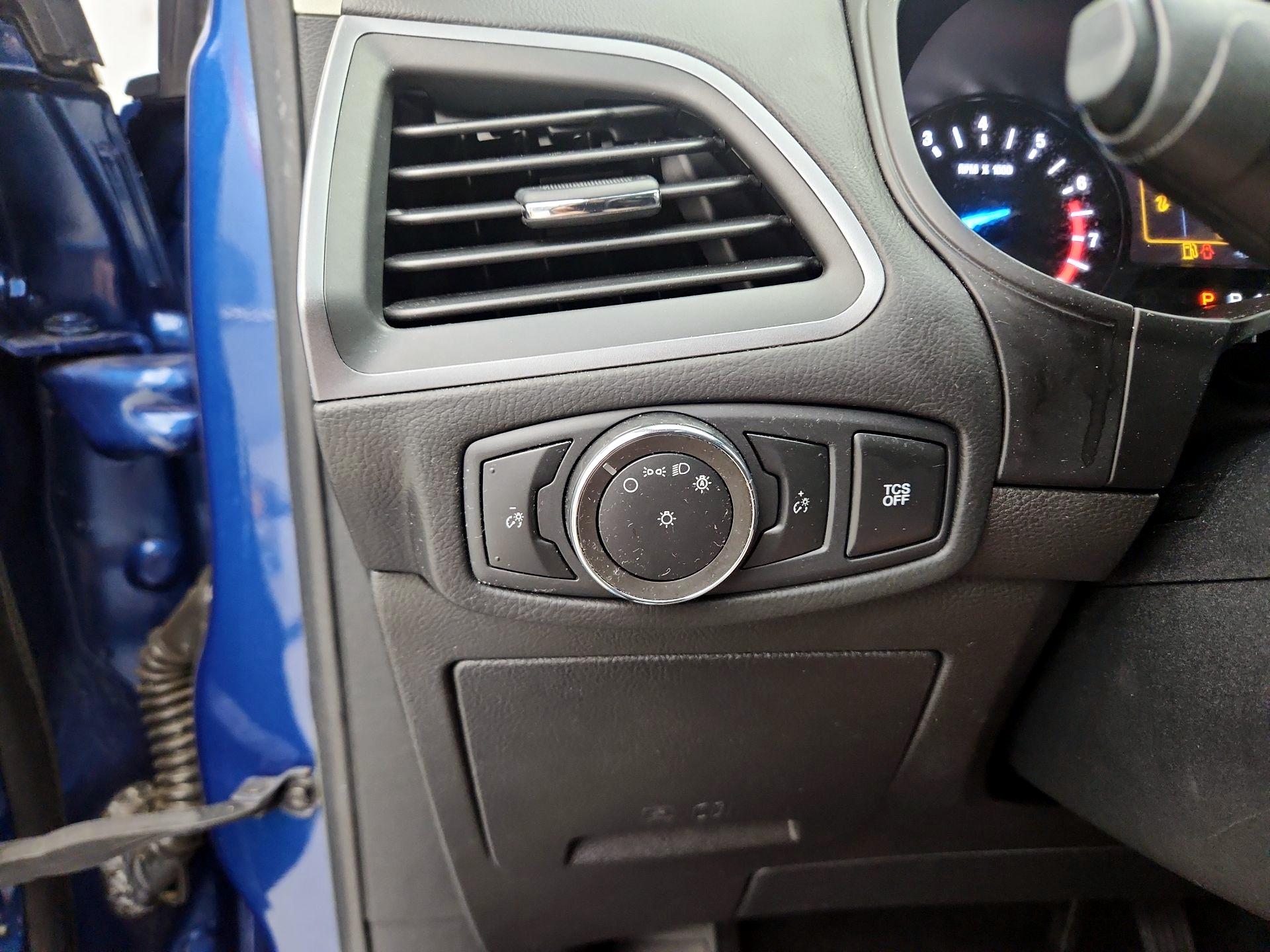 Thumbnail: 2020 Ford Edge - 13