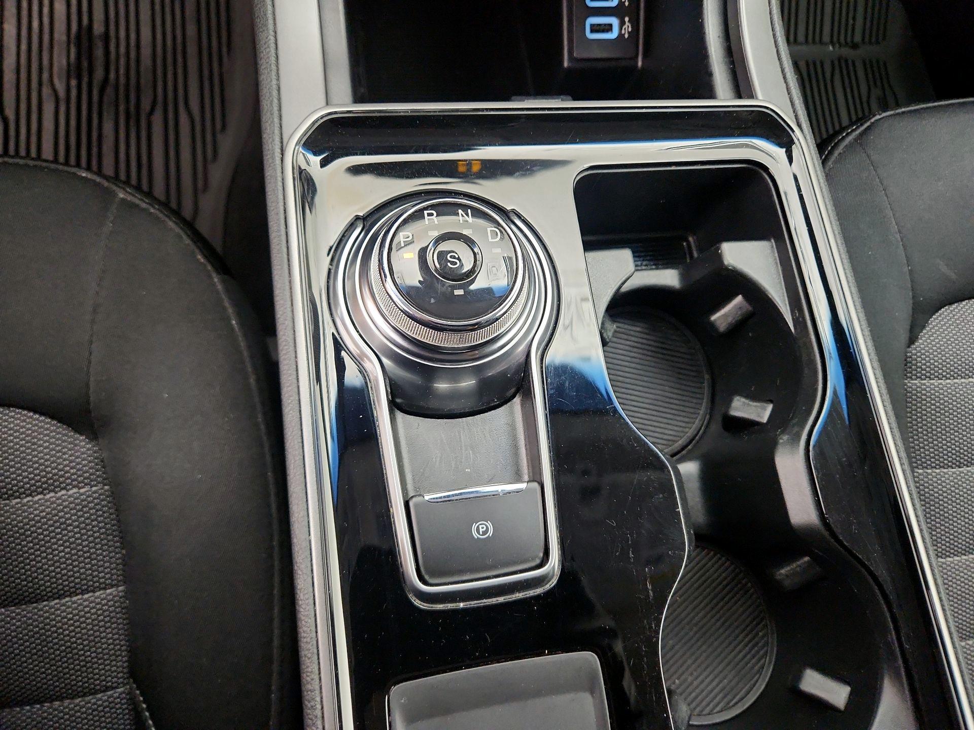 Thumbnail: 2020 Ford Edge - 17