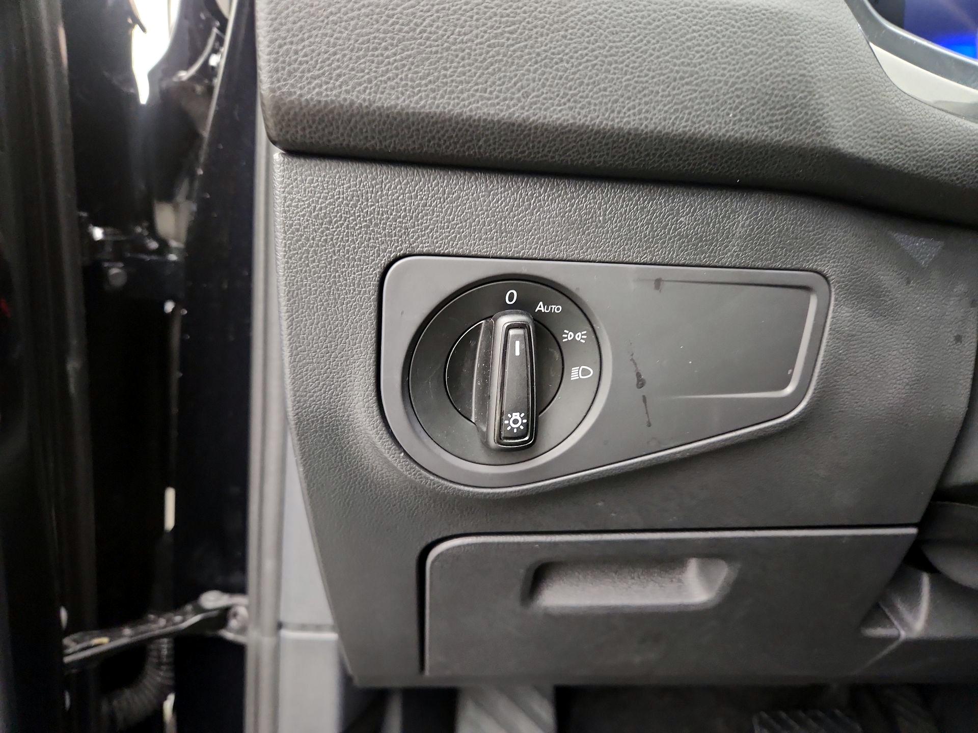 Thumbnail: 2024 Volkswagen Tiguan - 13