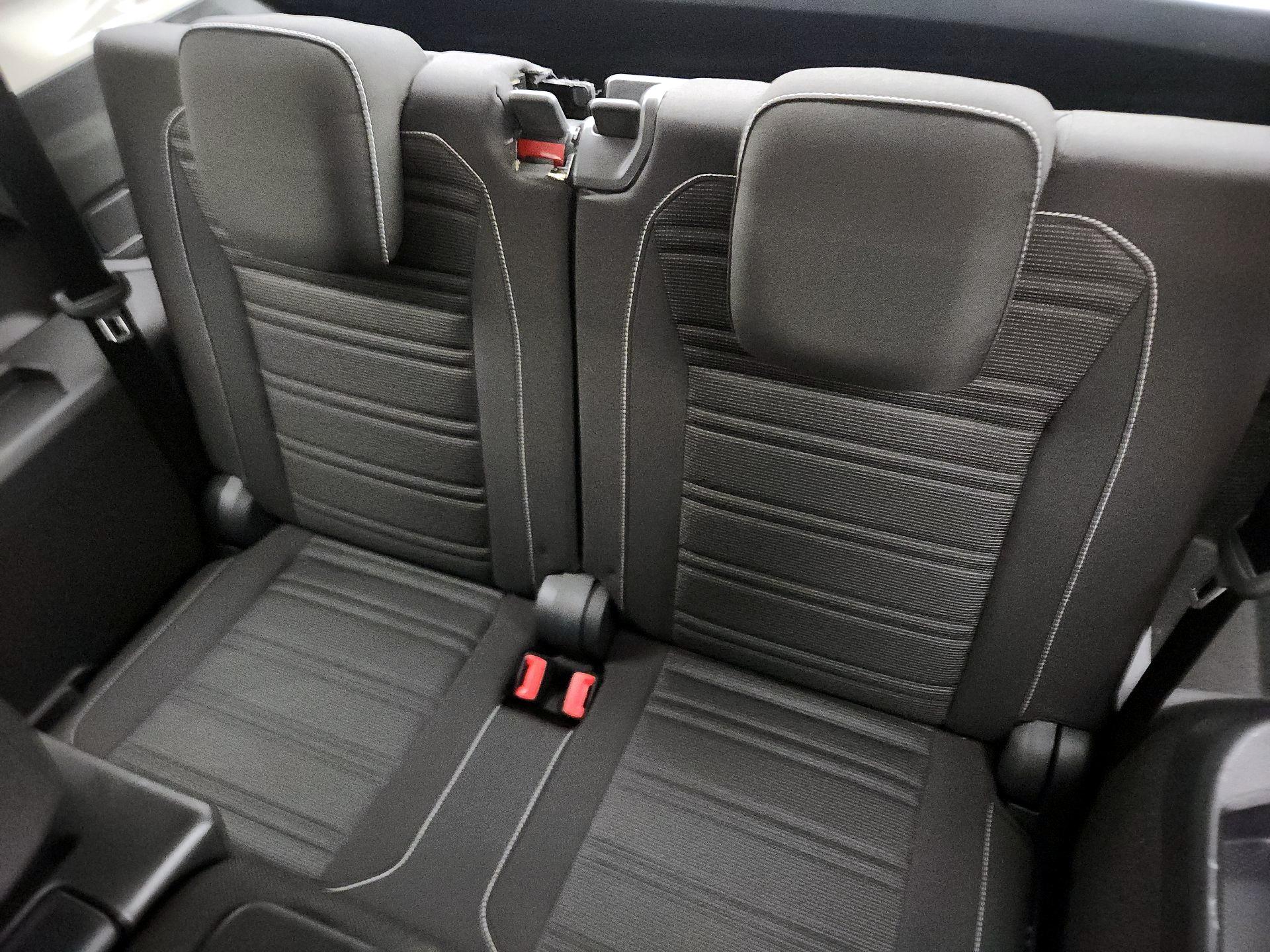 Thumbnail: 2024 Volkswagen Tiguan - 20