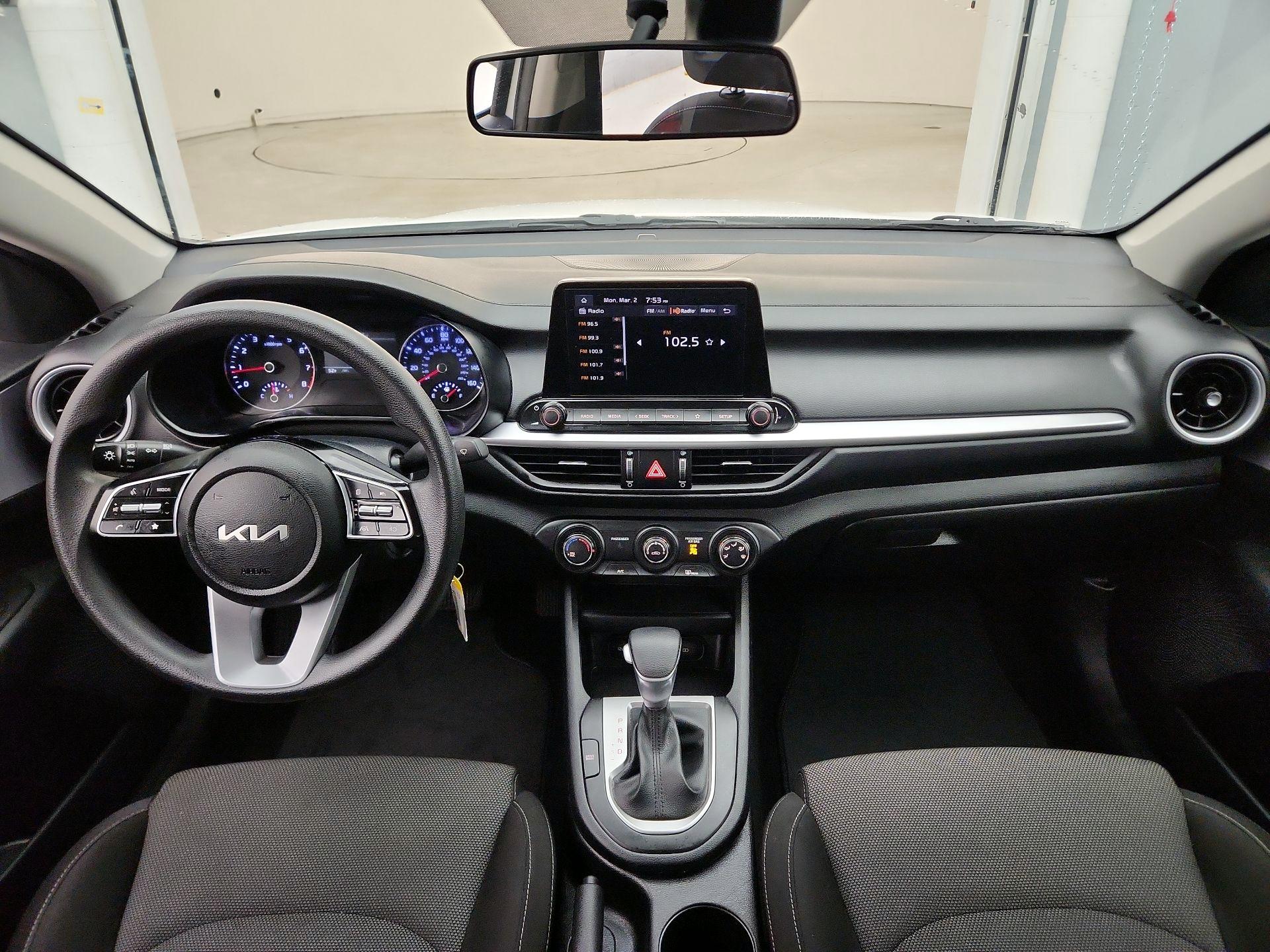 Thumbnail: 2024 Kia Forte - 9