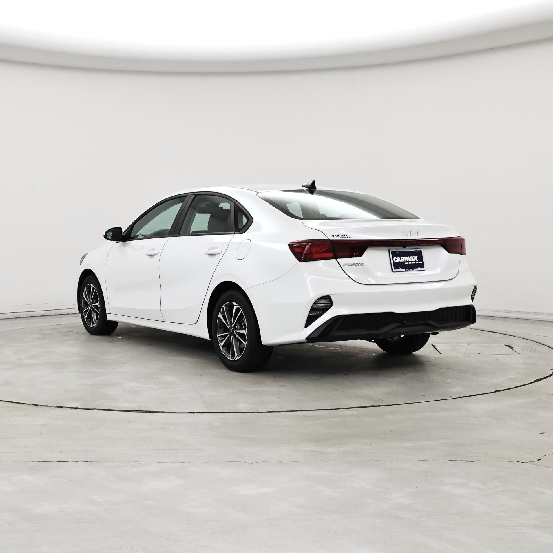 Thumbnail: 2024 Kia Forte - 2