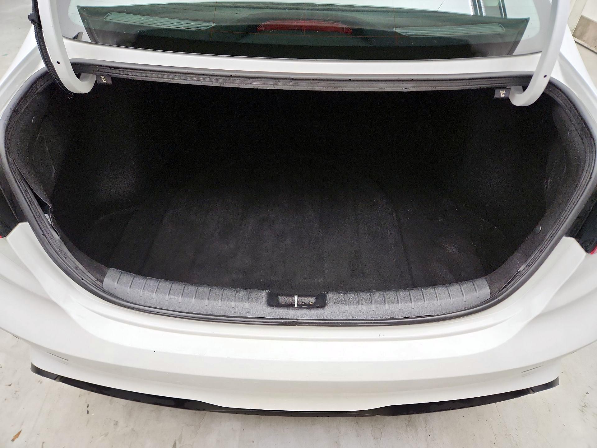 Thumbnail: 2024 Kia Forte - 20