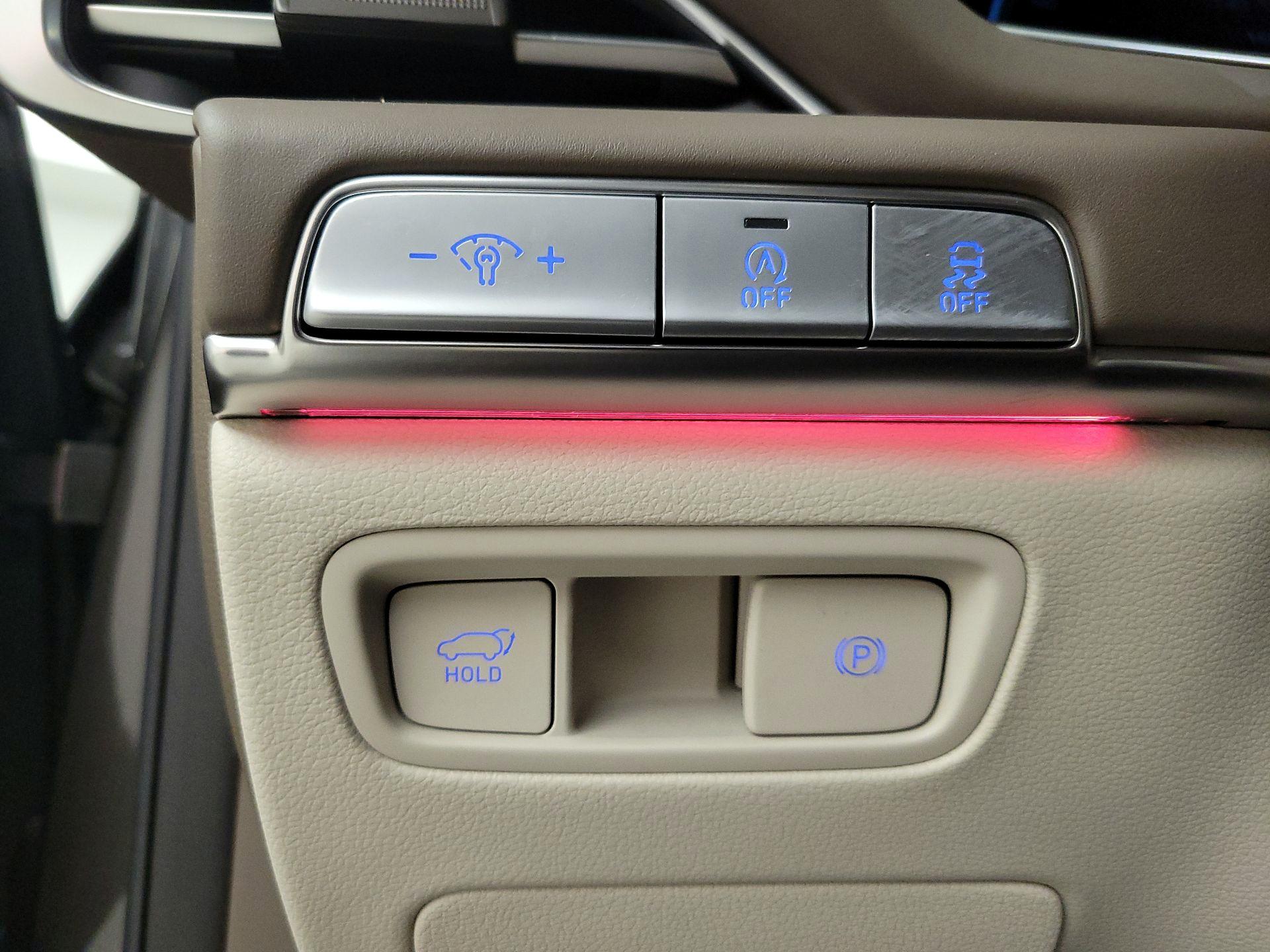 Thumbnail: 2024 Genesis GV80 - 13