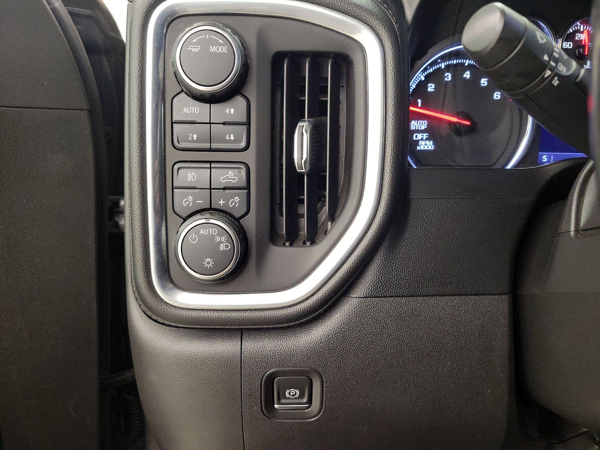 Thumbnail: 2021 Chevrolet Silverado 1500 - 13