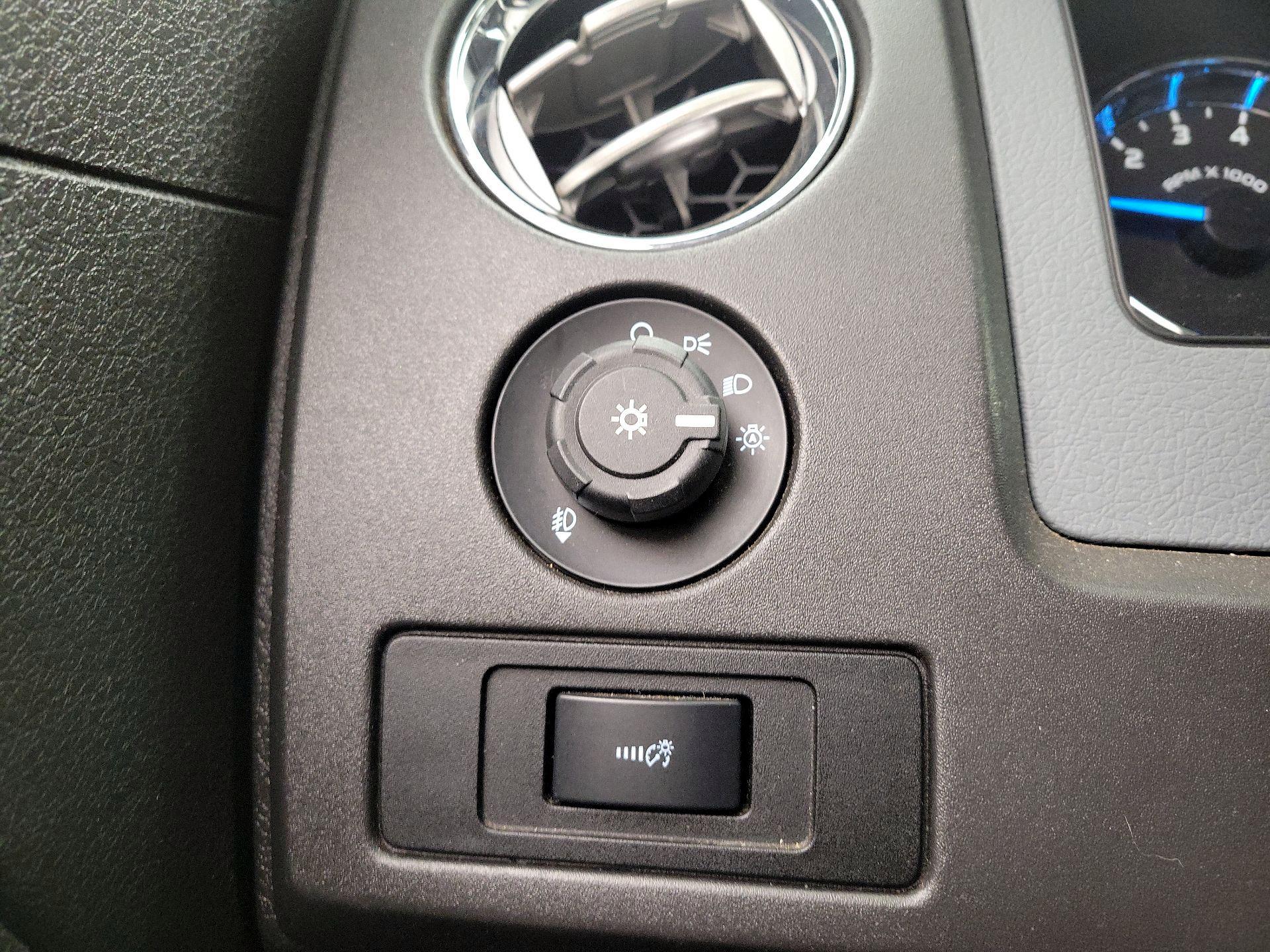 Thumbnail: 2014 Ford F-150 - 13