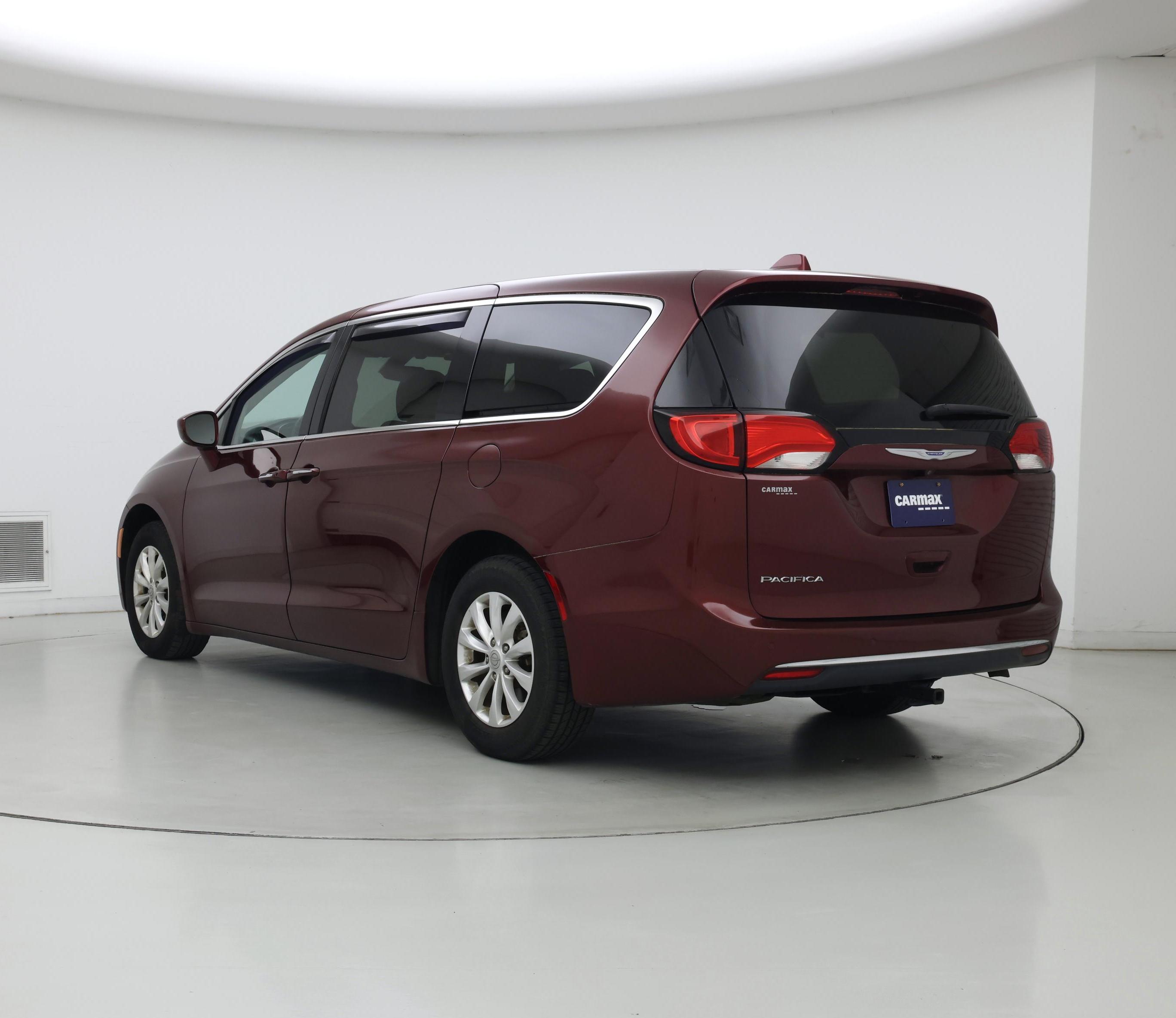 Thumbnail: 2018 Chrysler Pacifica - 2
