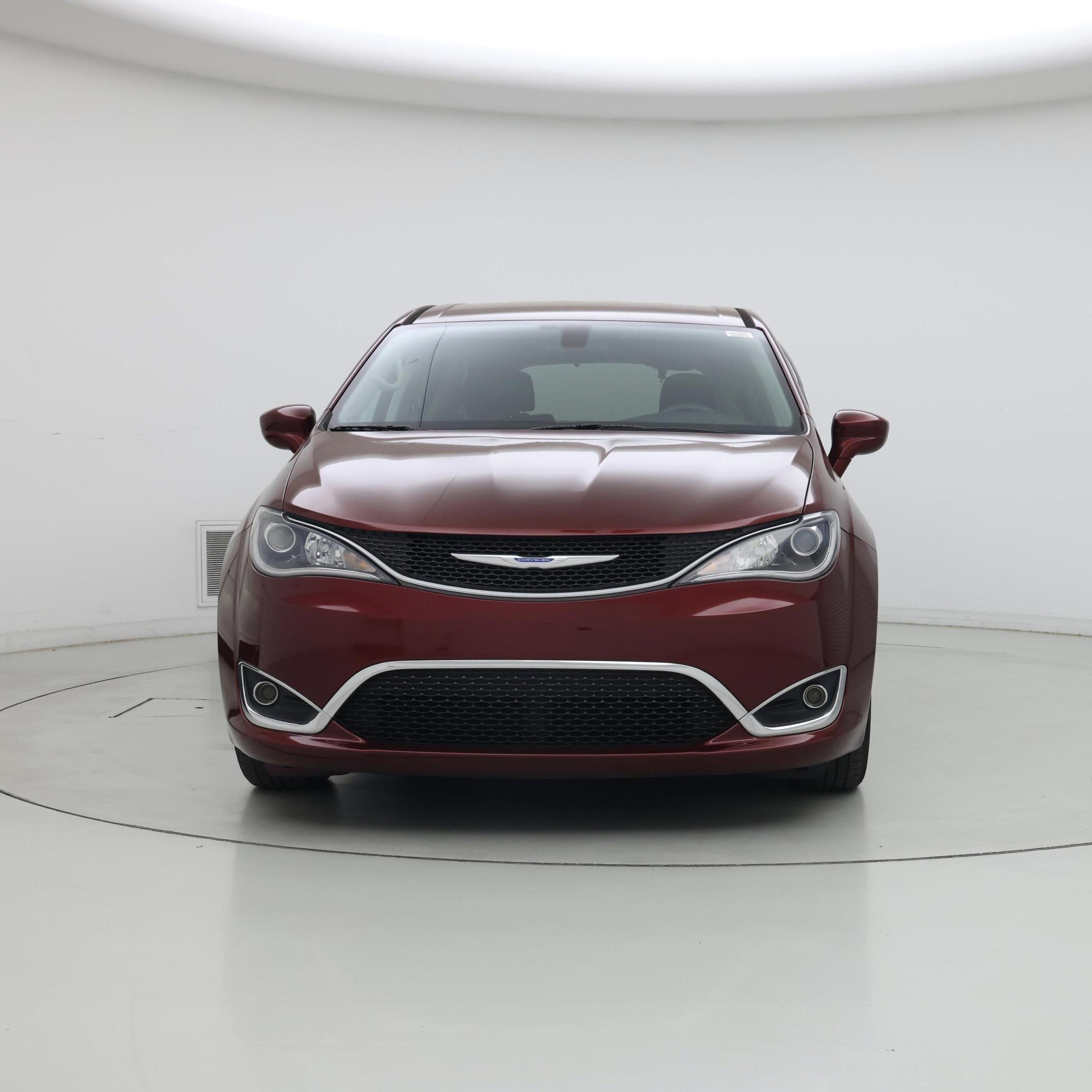 Thumbnail: 2018 Chrysler Pacifica - 5