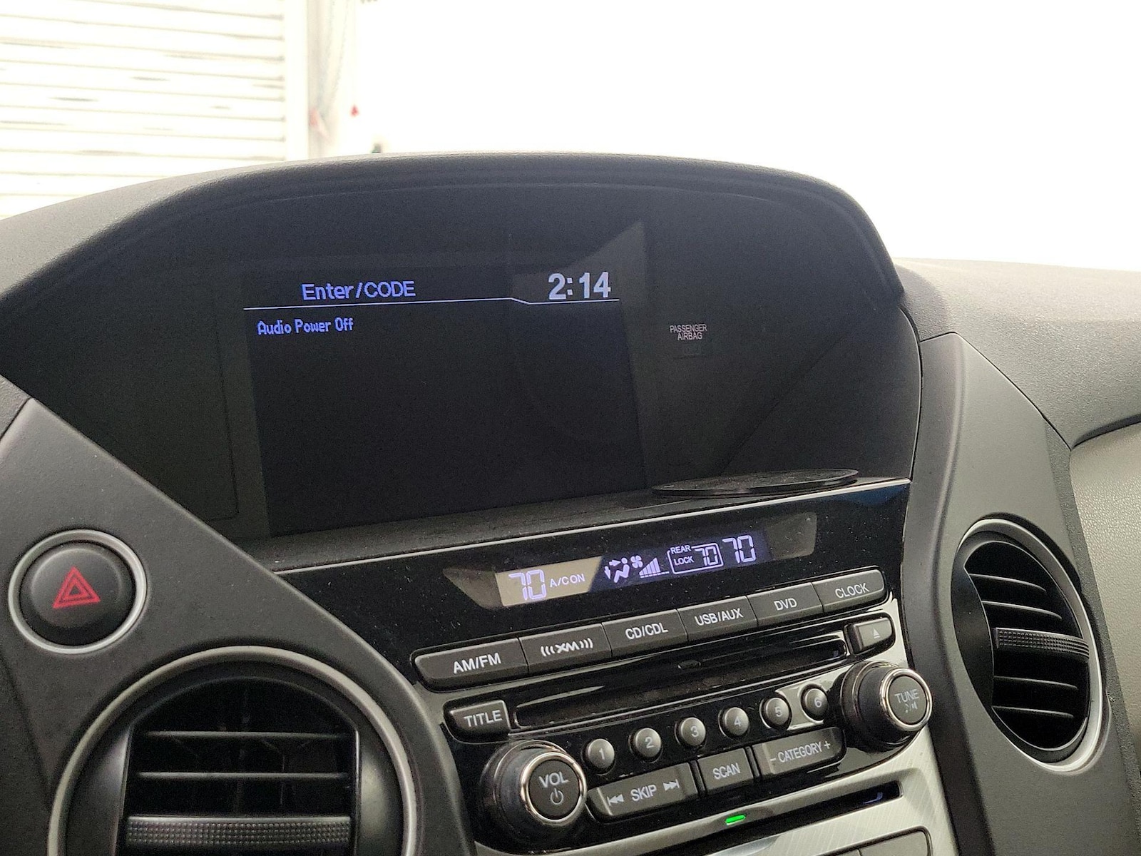 2015 Honda Pilot SE - Photo 16